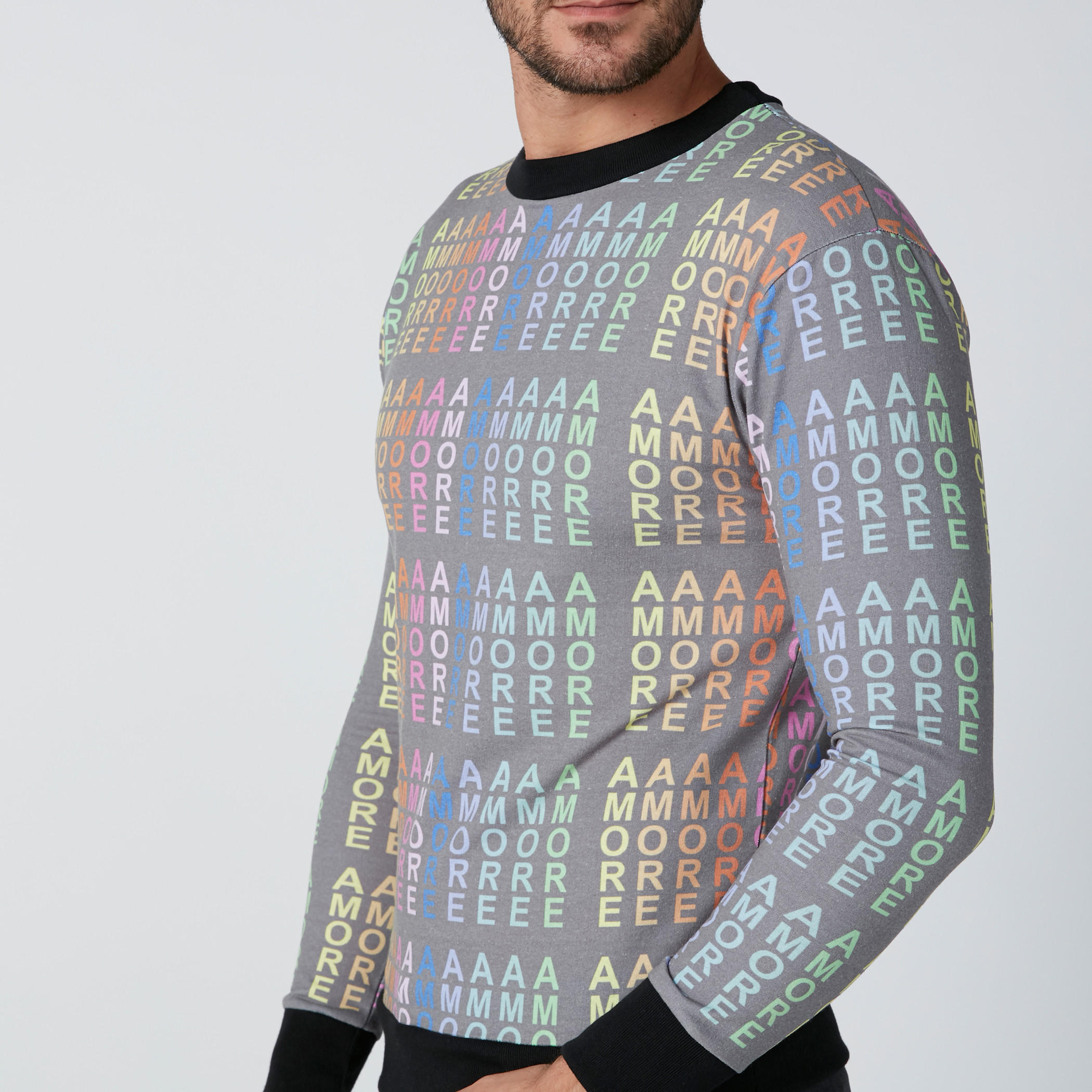 سويت شيرت بياقة مستديرة وأكمام طويلة وطبعات-men-winterwear-hoodiesandsweatshirts-image-4