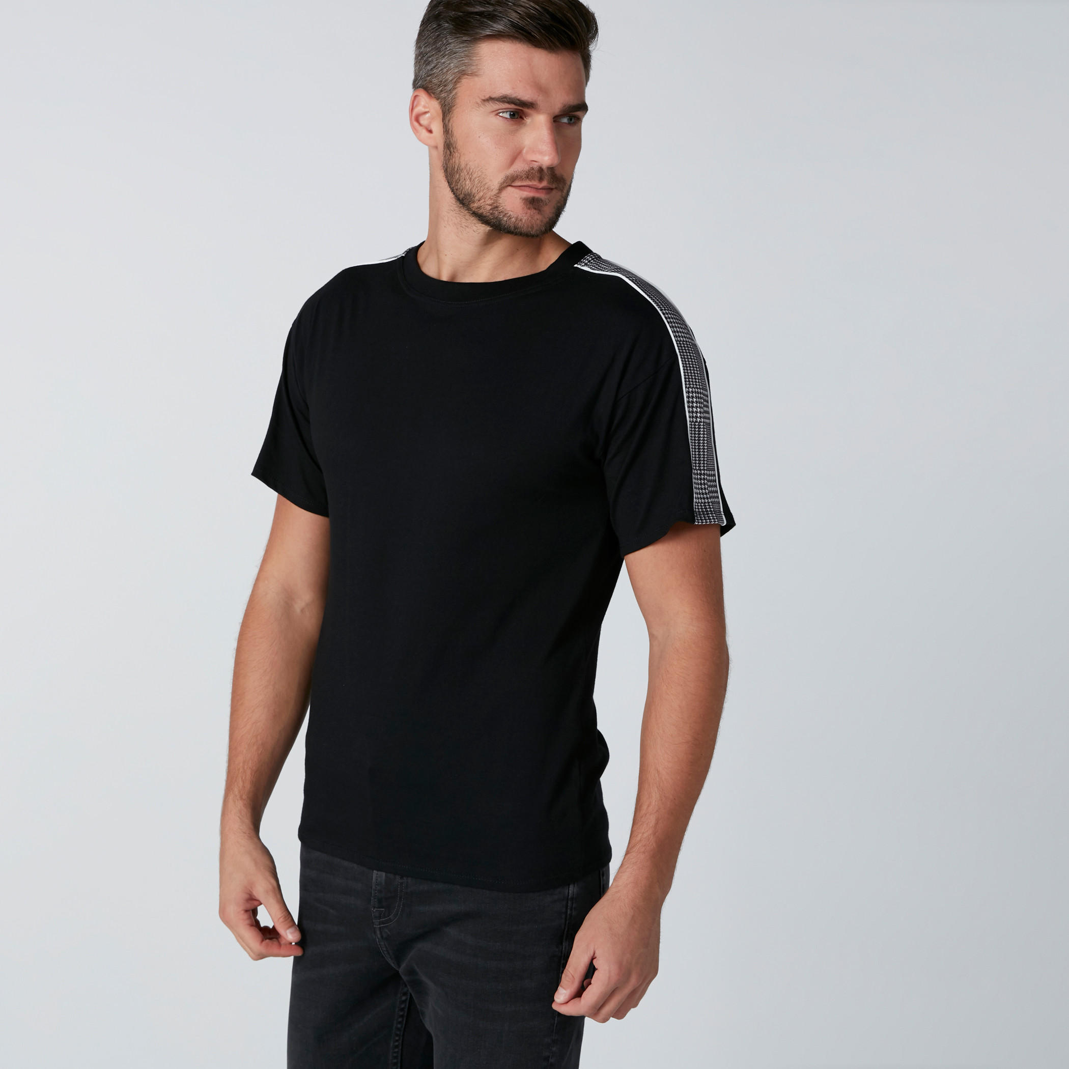 Printed Back Round Neck T-Shirt with Short Sleeves-men-clothing-tshirtsandpolos-tshirts-image-4