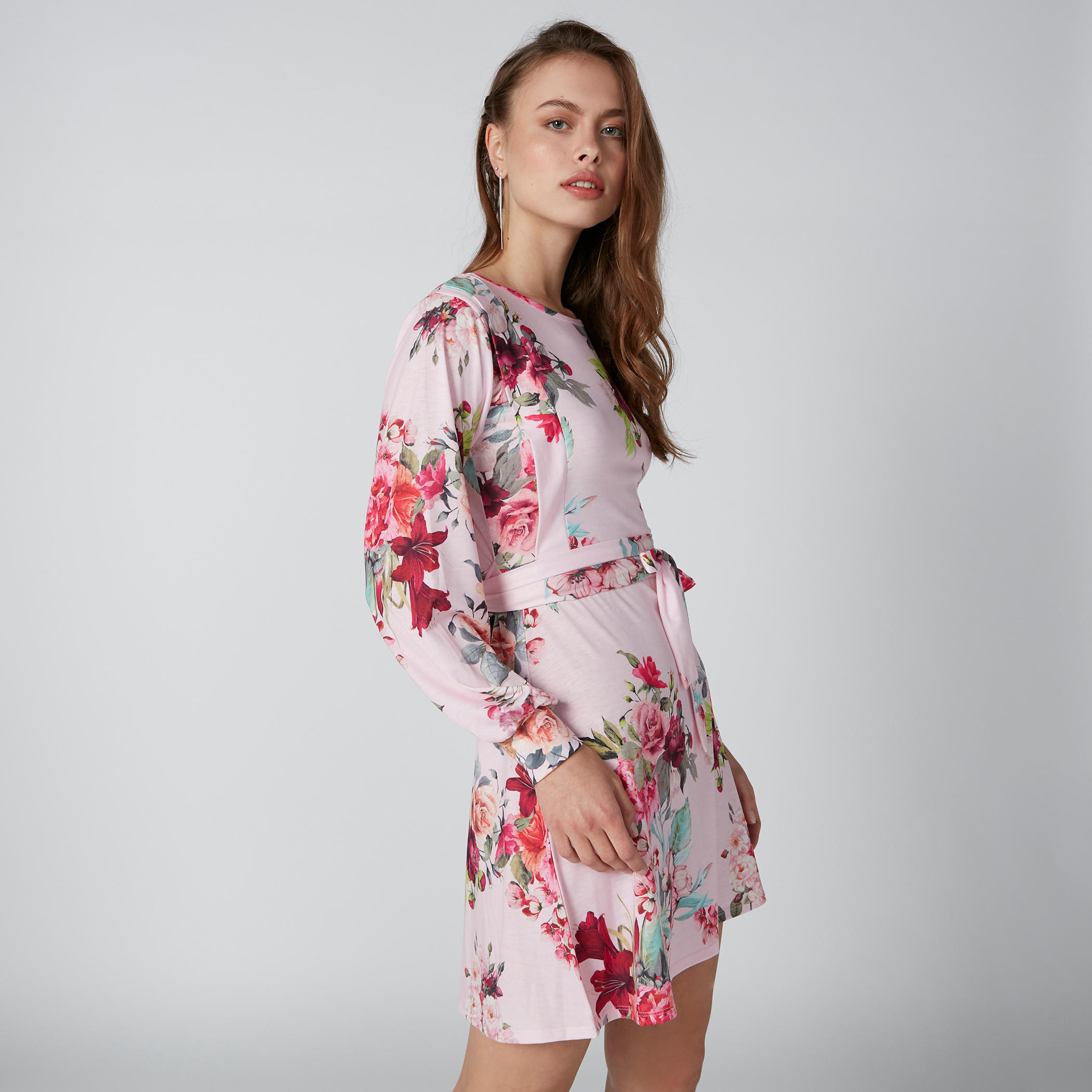 فستان قصير واسع بأكمام طويلة وطبعات زهرية-women-clothing-dresses-image-5
