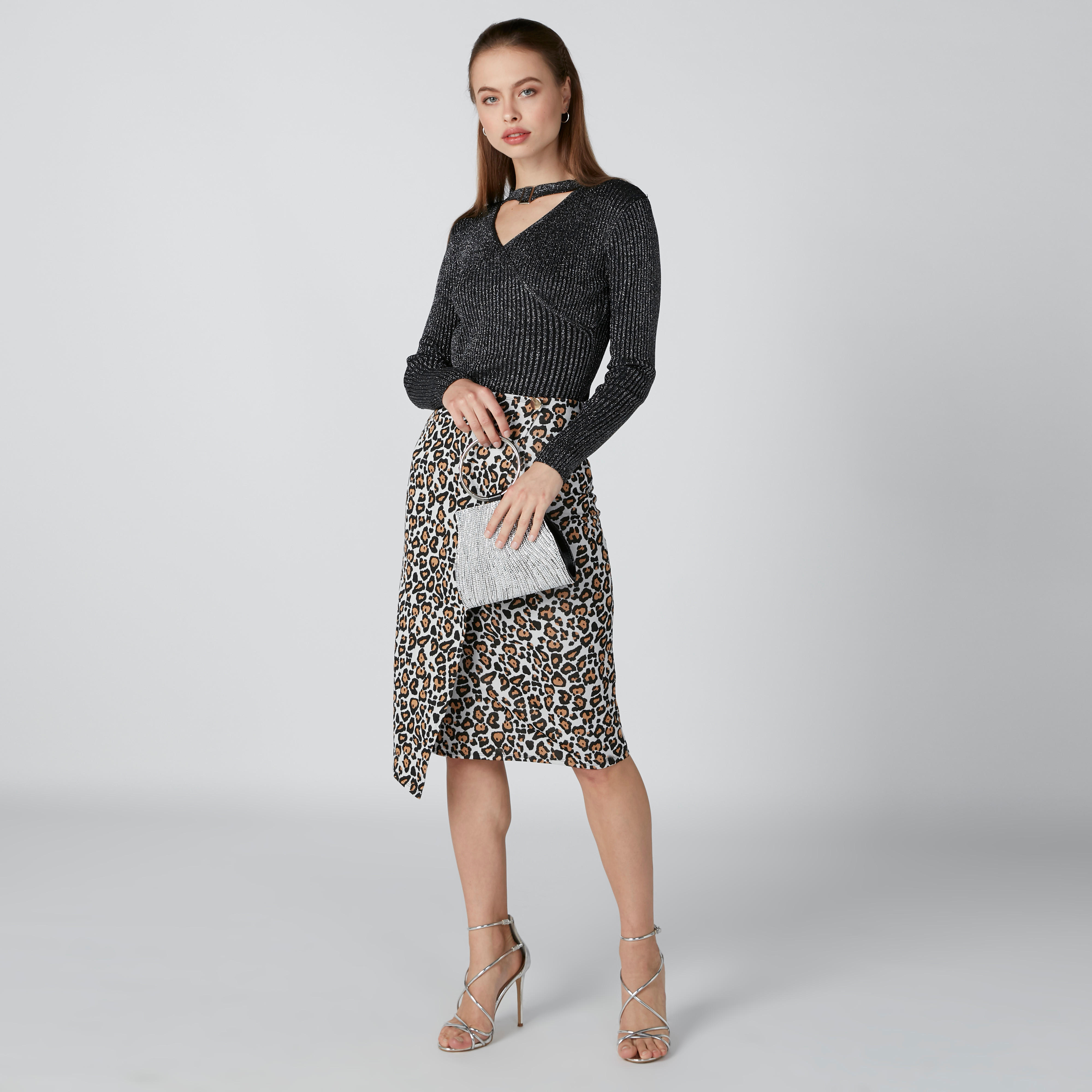 تنورة قصيرة ملفوفة بزر إغلاق وطبعات-women-clothing-bottoms-skirts-image-2