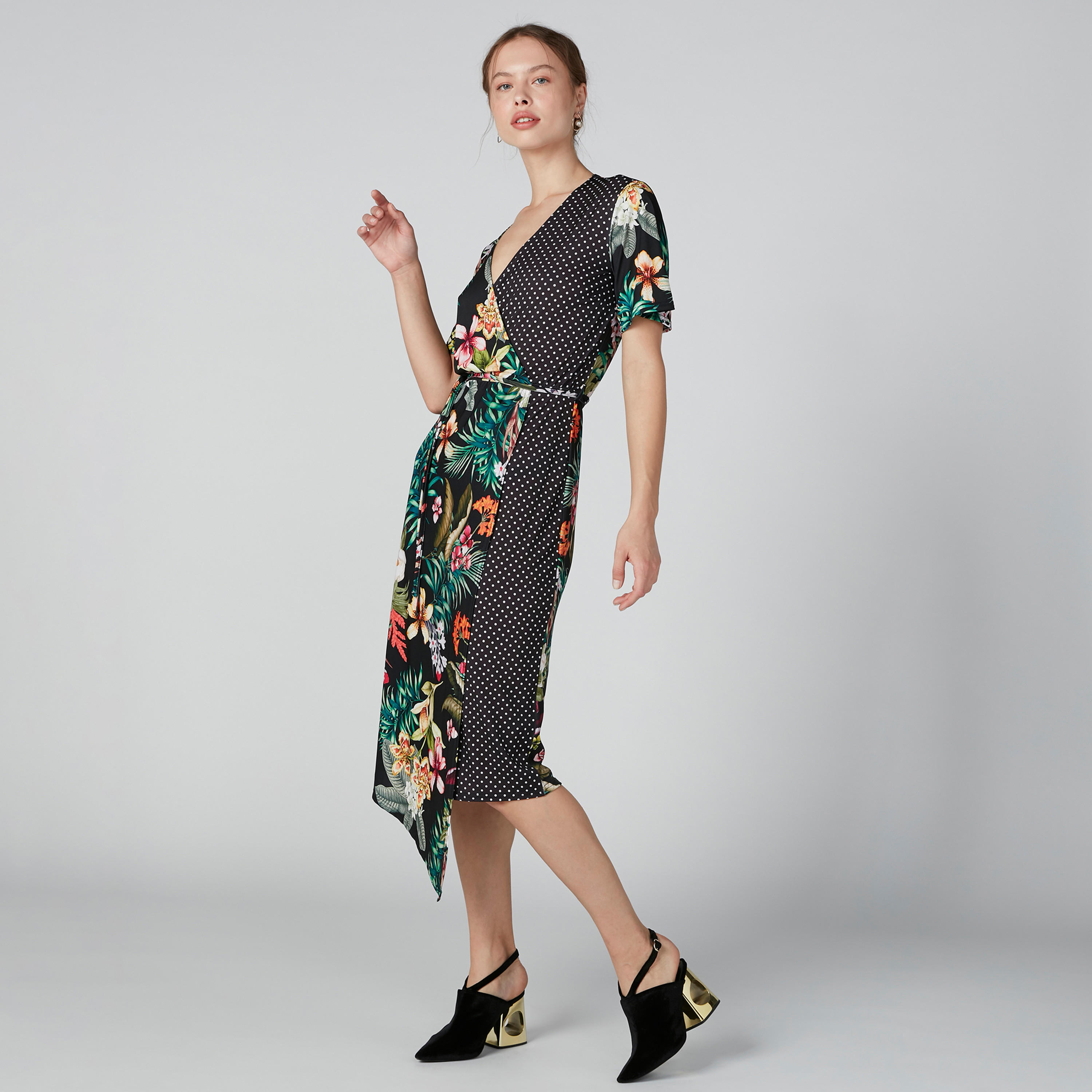 فستان متوسط الطول بحوّاف غير مستوية وطبعات زهرية-women-clothing-dresses-image-5