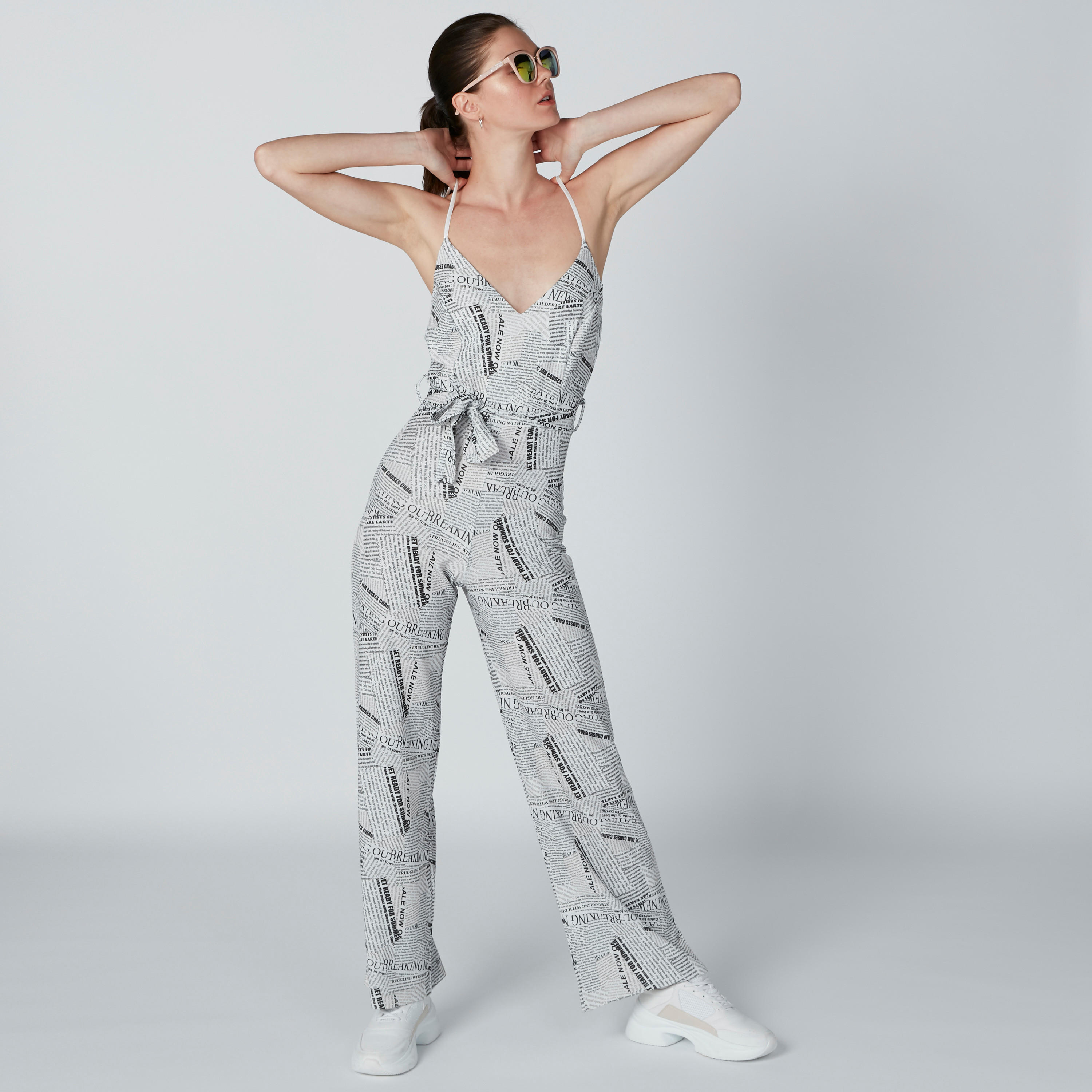 أفرول بحمّالات رفيعة وأربطة وطبعات-women-clothing-jumpsuits-image-1