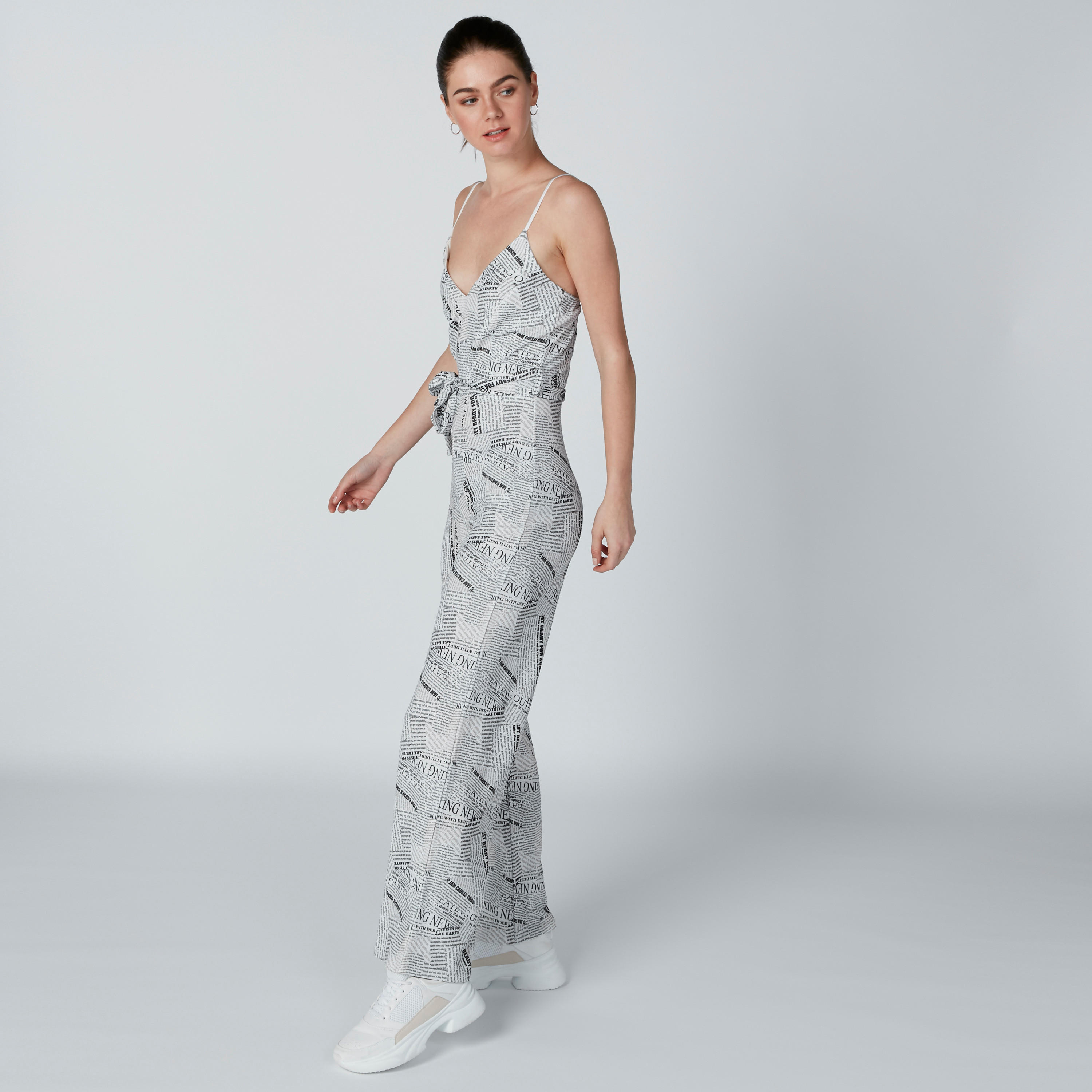 أفرول بحمّالات رفيعة وأربطة وطبعات-women-clothing-jumpsuits-image-4