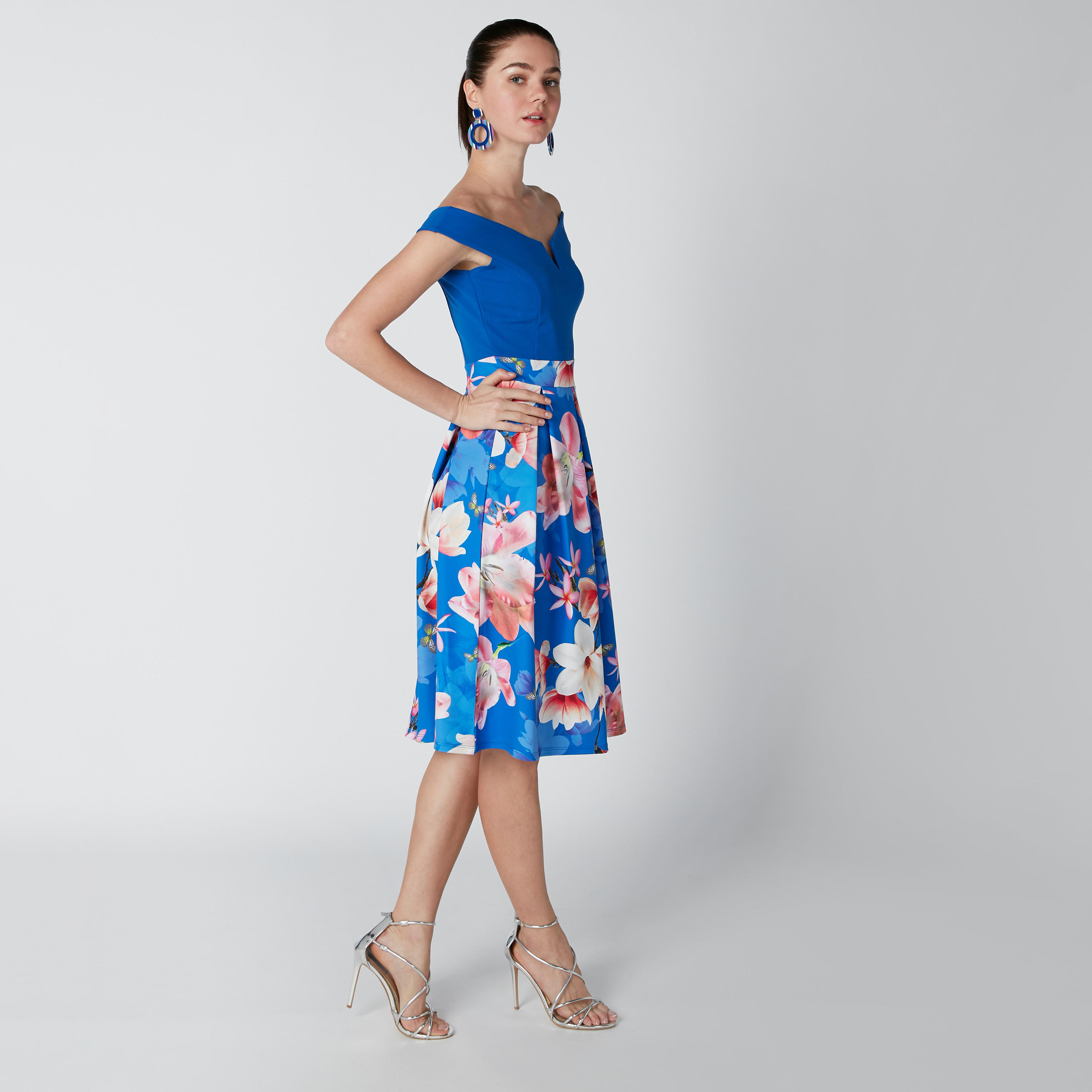 فستان واسع متوسط الطول بأكتاف مكشوفة وطبعات زهرية-women-clothing-dresses-image-3