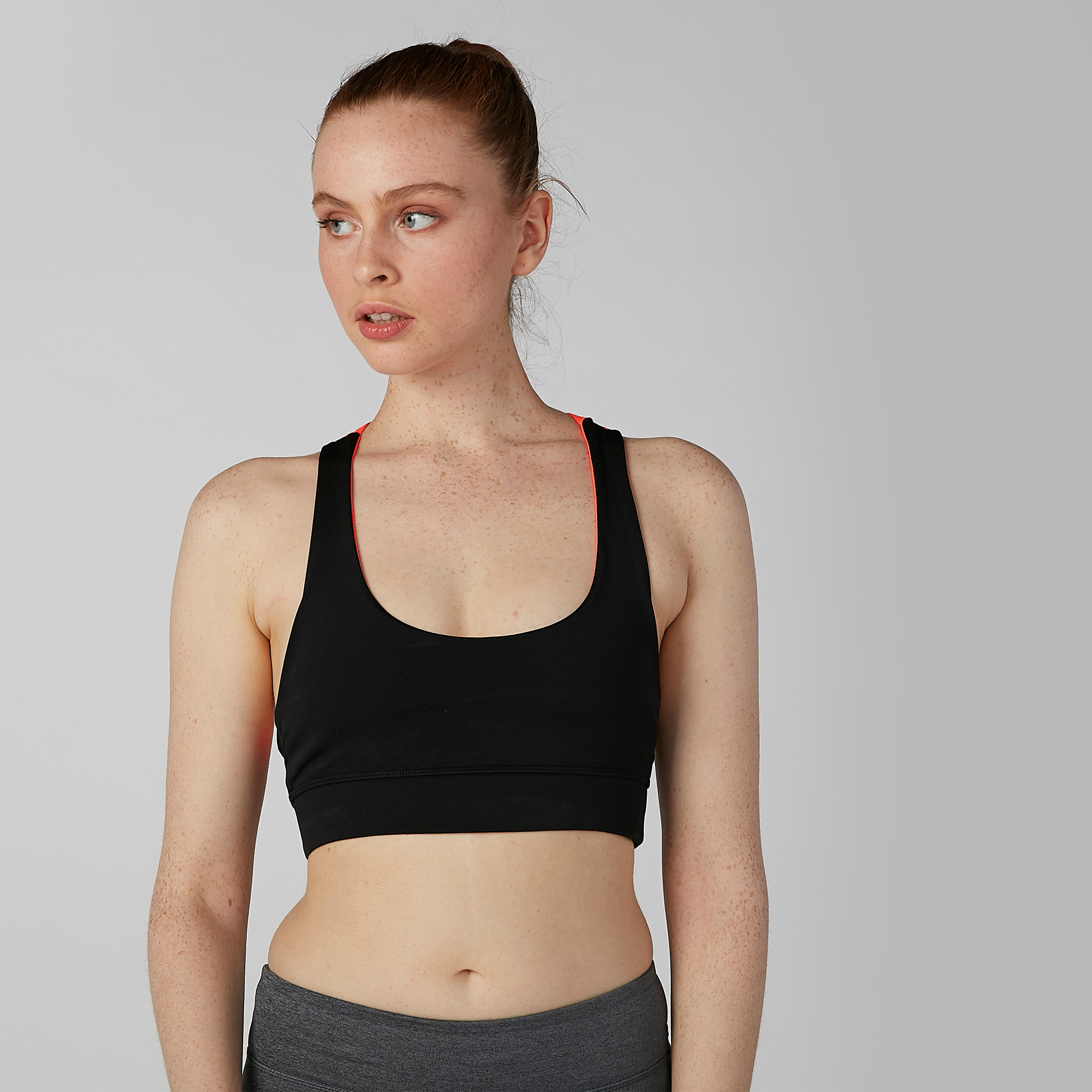 صدرية رياضية سادة بياقة عميقة وحمّالات-sports-women-clothing-sportsbras-image-2