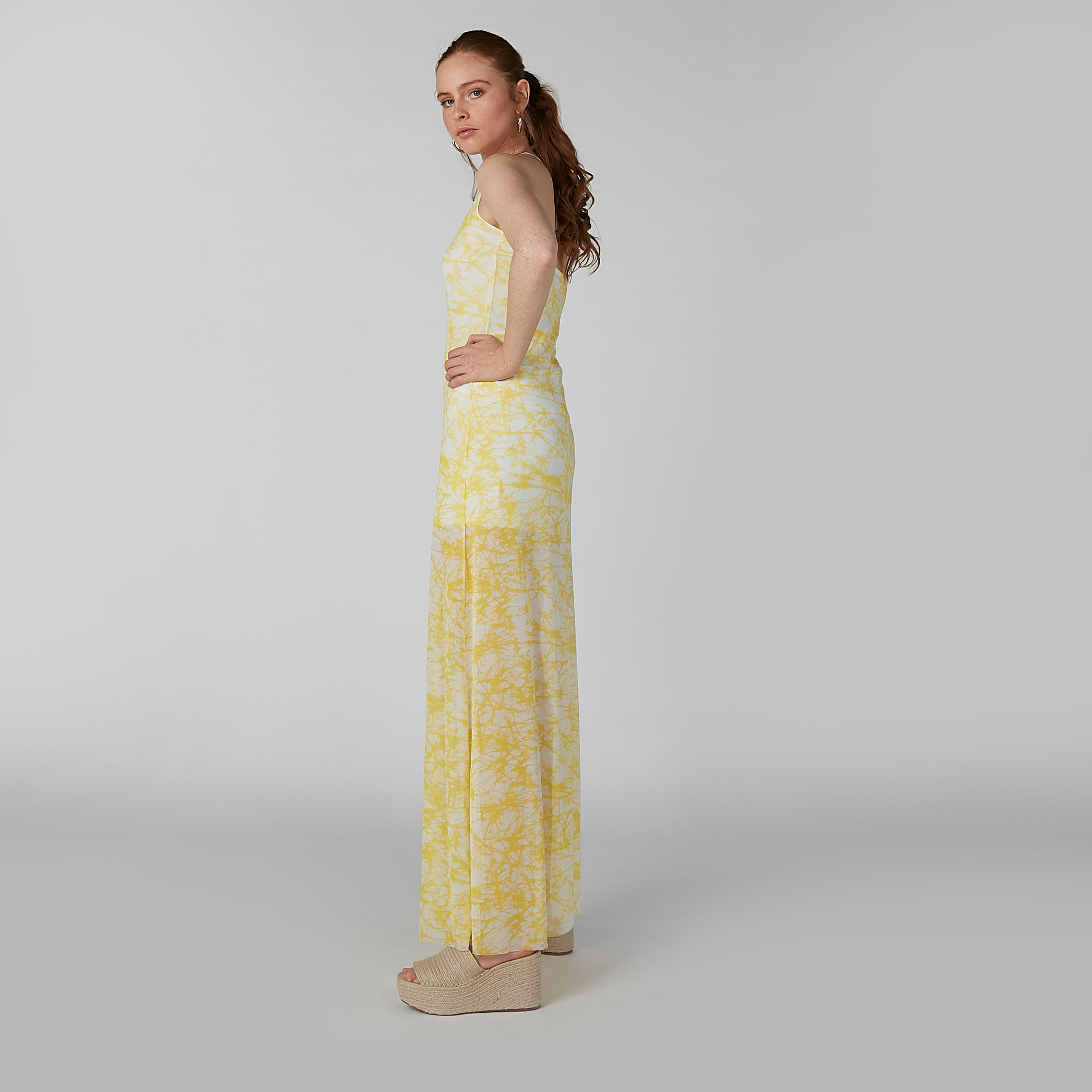 فستان إيه لاين طويل بحمّالات وياقة V وطبعات-women-clothing-dresses-image-2