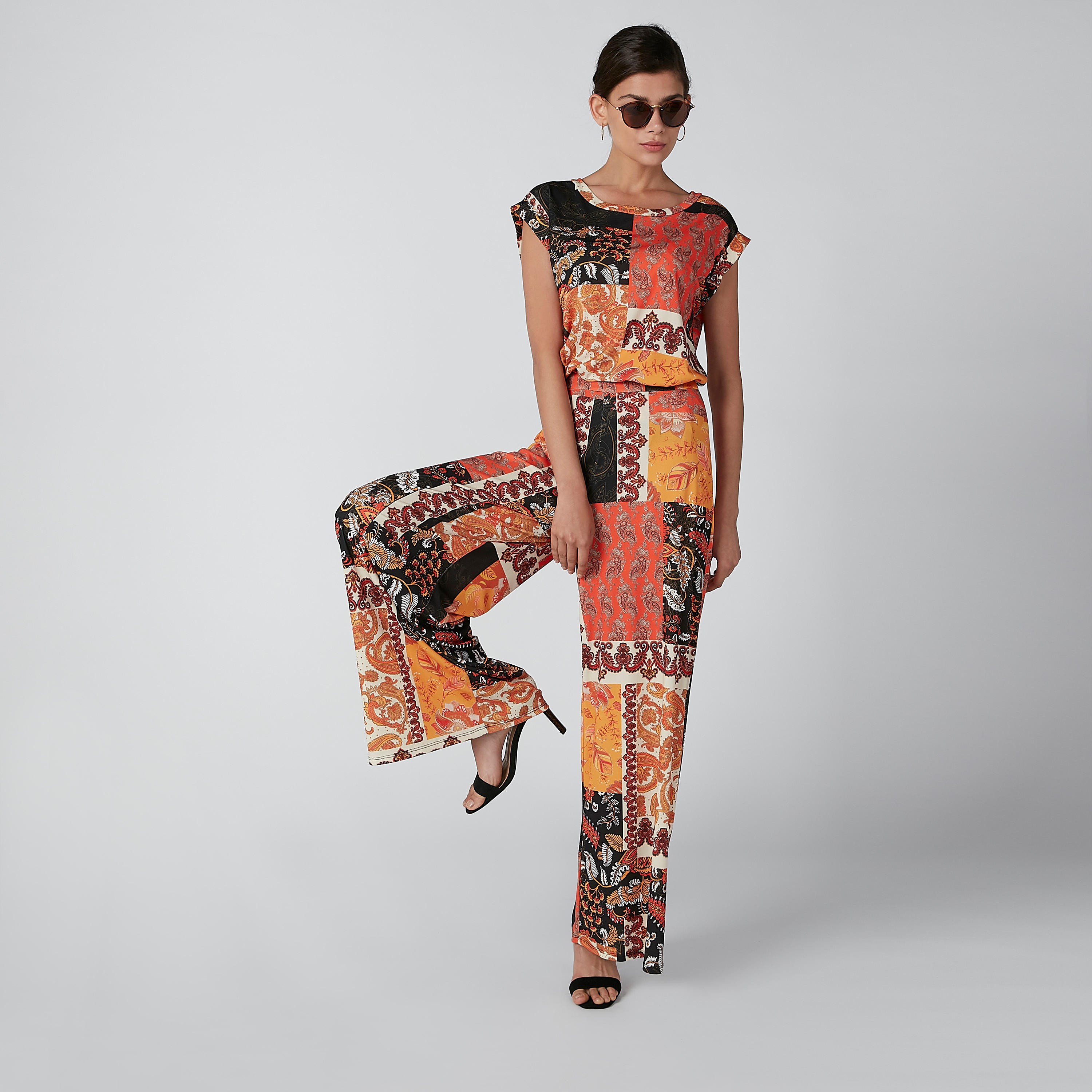 بنطال بالازو بخصر مطاطي وطبعات-women-clothing-bottoms-trousers-image-1