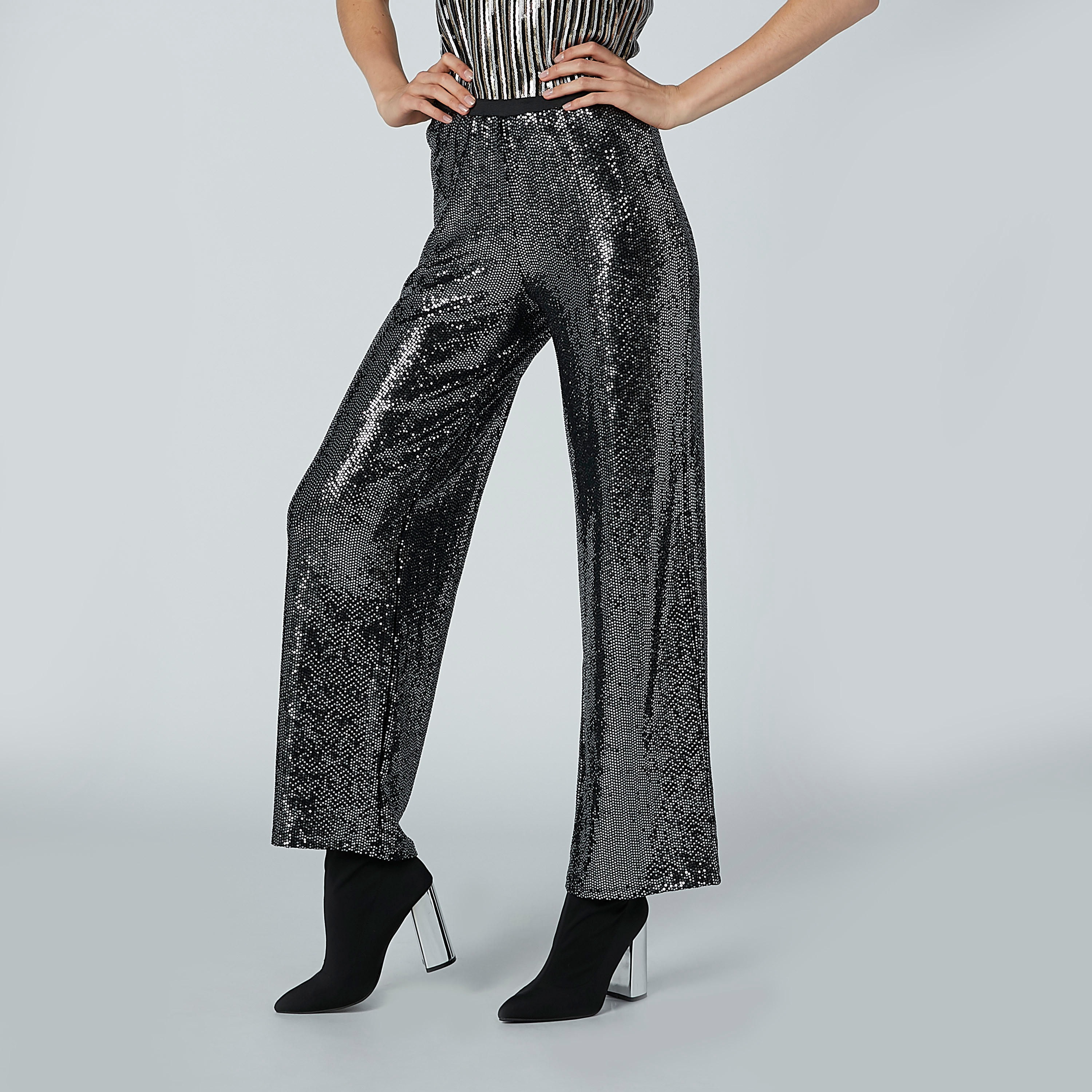 بنطال بالازو بقصّة واسعة وخصر مرن-women-clothing-bottoms-trousers-image-2
