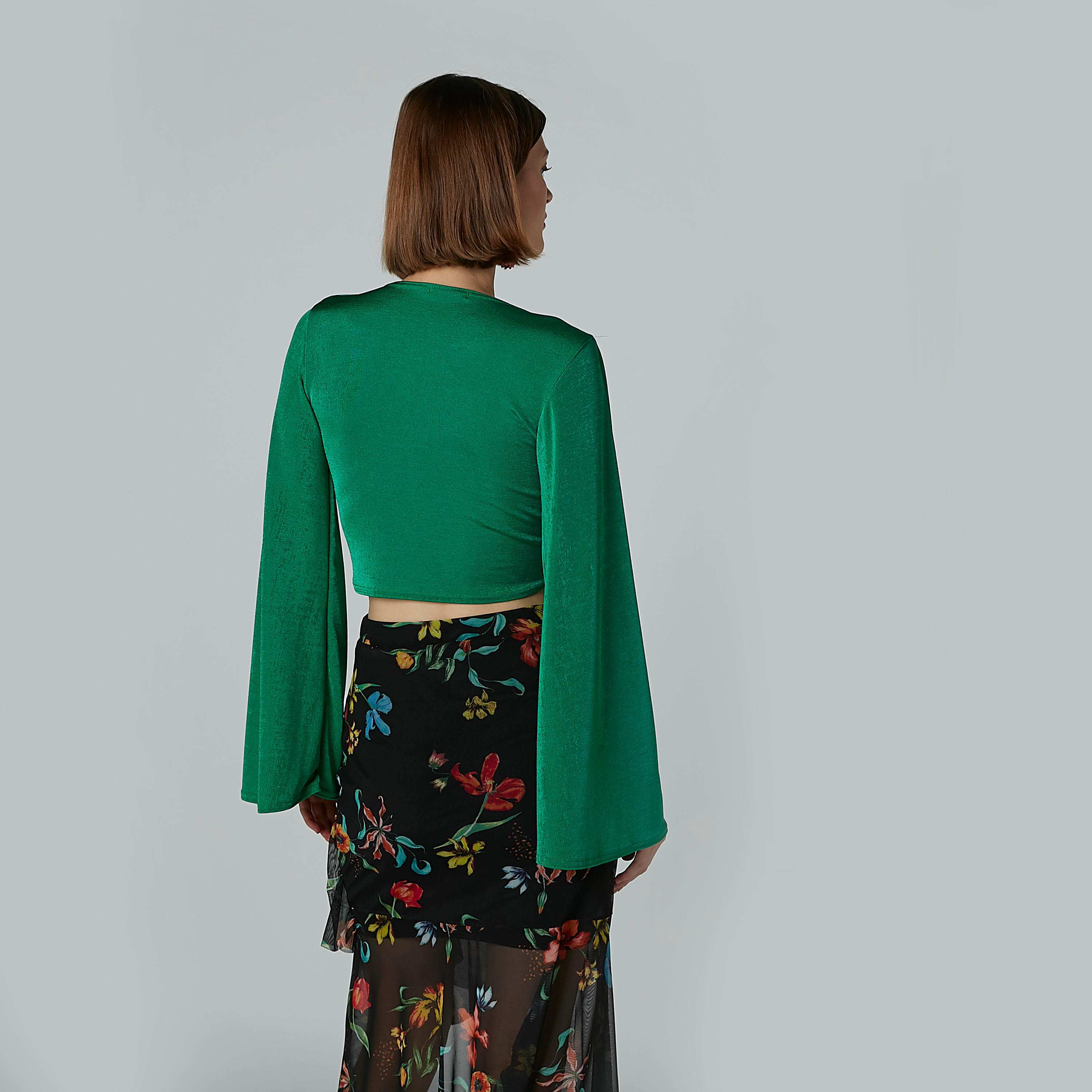 بلوزة قصيرة بارزة الملمس بأكمام واسعة وتفاصيل عقدة-women-clothing-shirtsandblouses-blouses-image-5