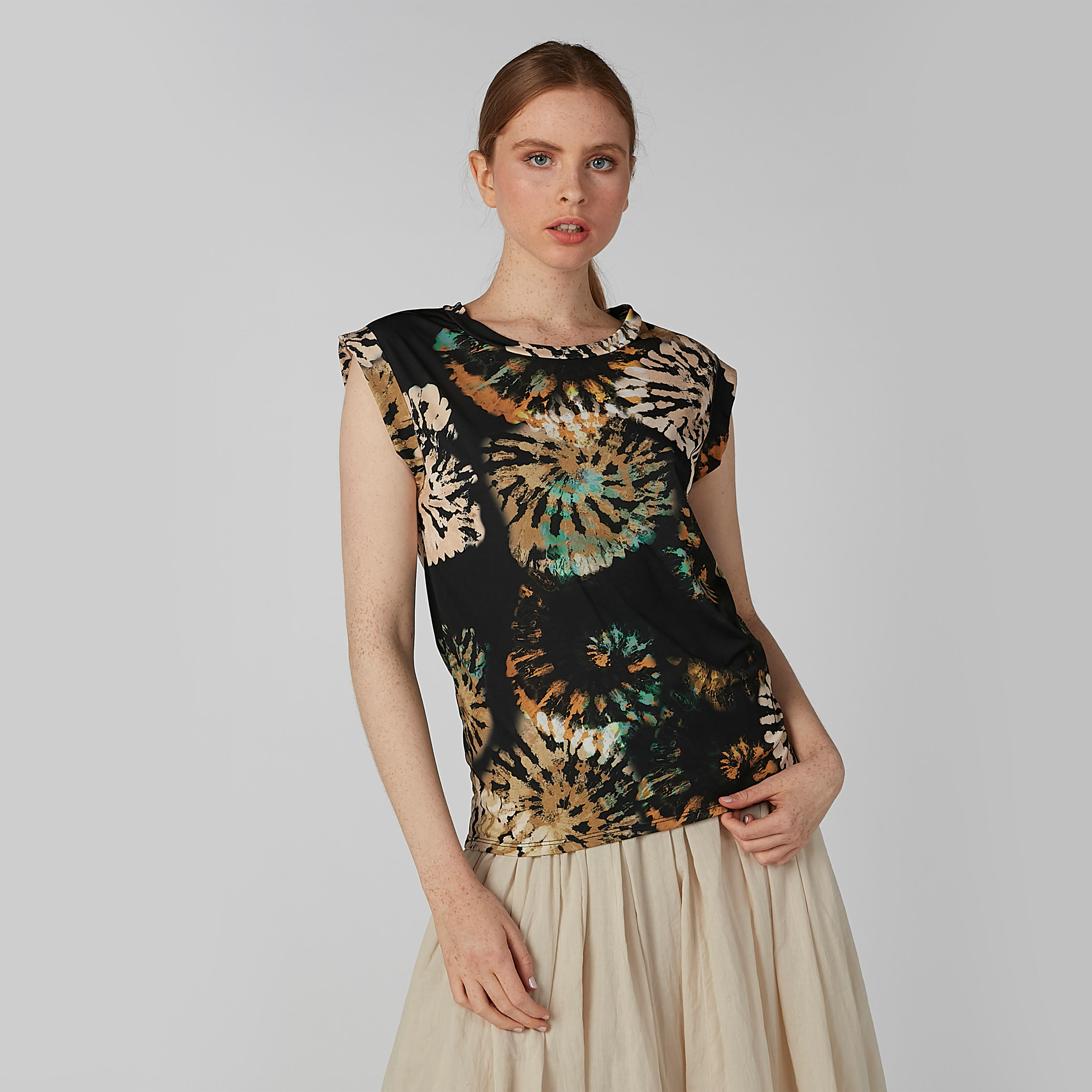بلوزة بياقة مستديرة وأكمام متصلة وطبعات-women-clothing-shirtsandblouses-blouses-image-1