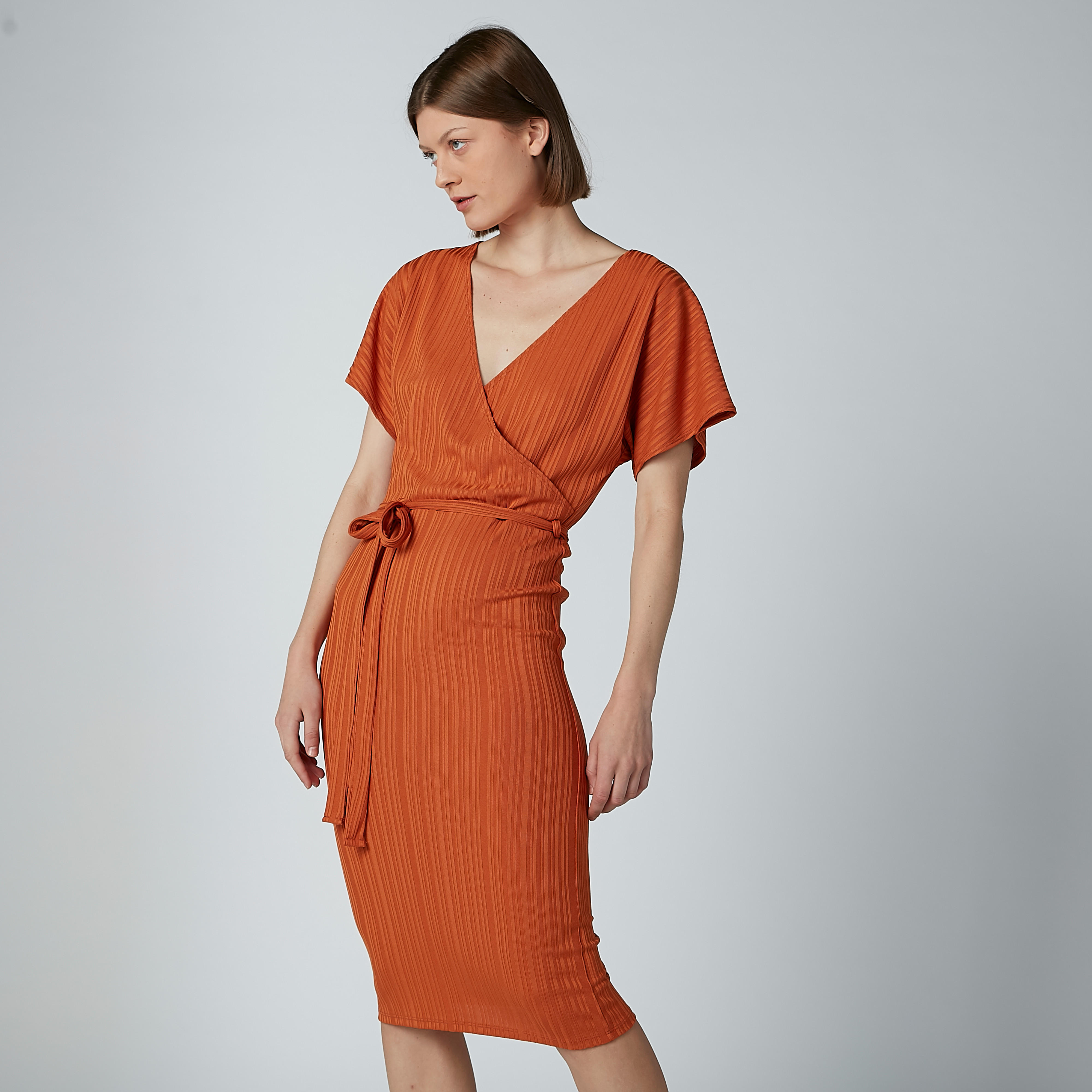 فستان متوسط الطول بقصّة ضيّقة وأربطة-women-clothing-dresses-image-1