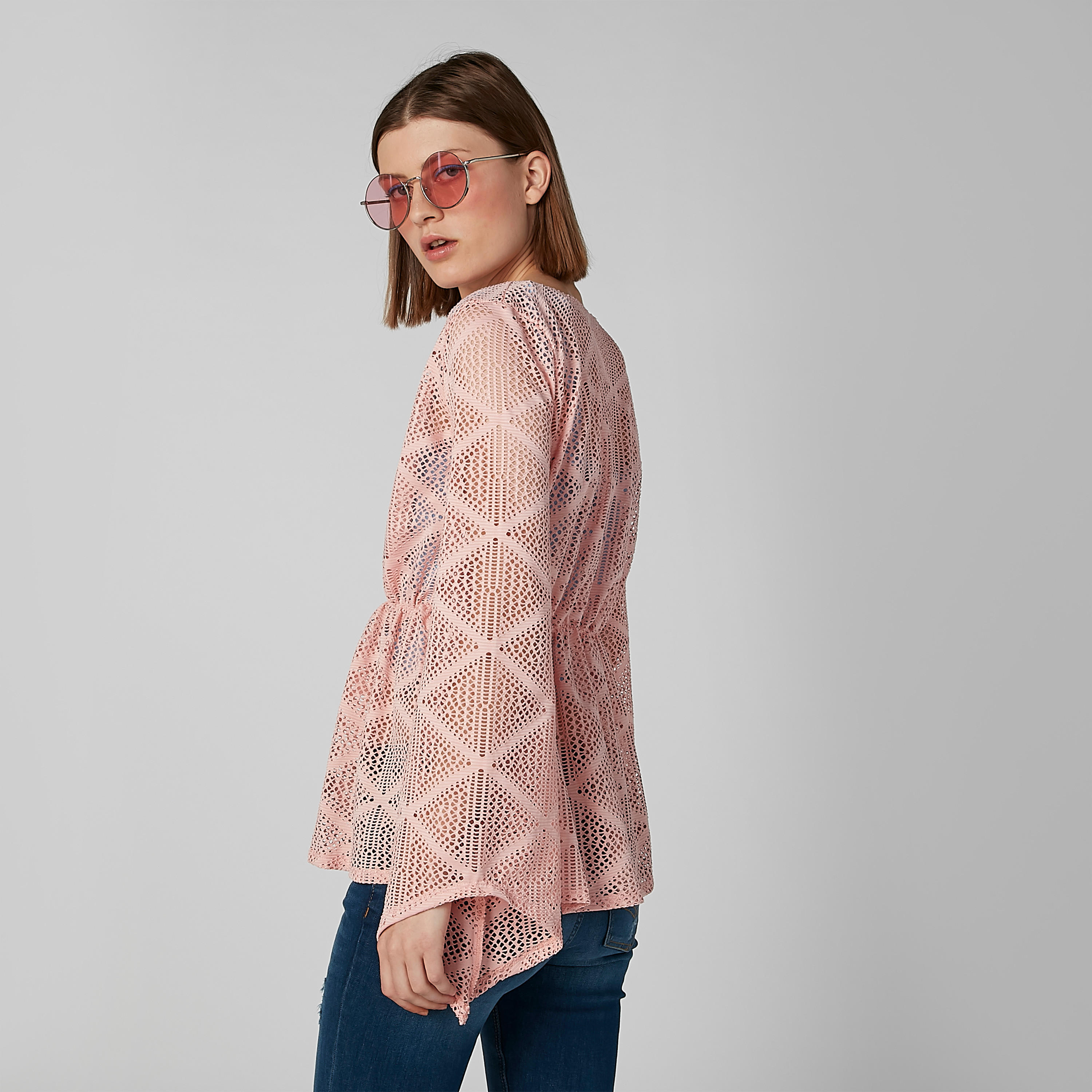 بلوزة دانتيل بأكمام طويلة وأربطة-women-clothing-shirtsandblouses-blouses-image-10