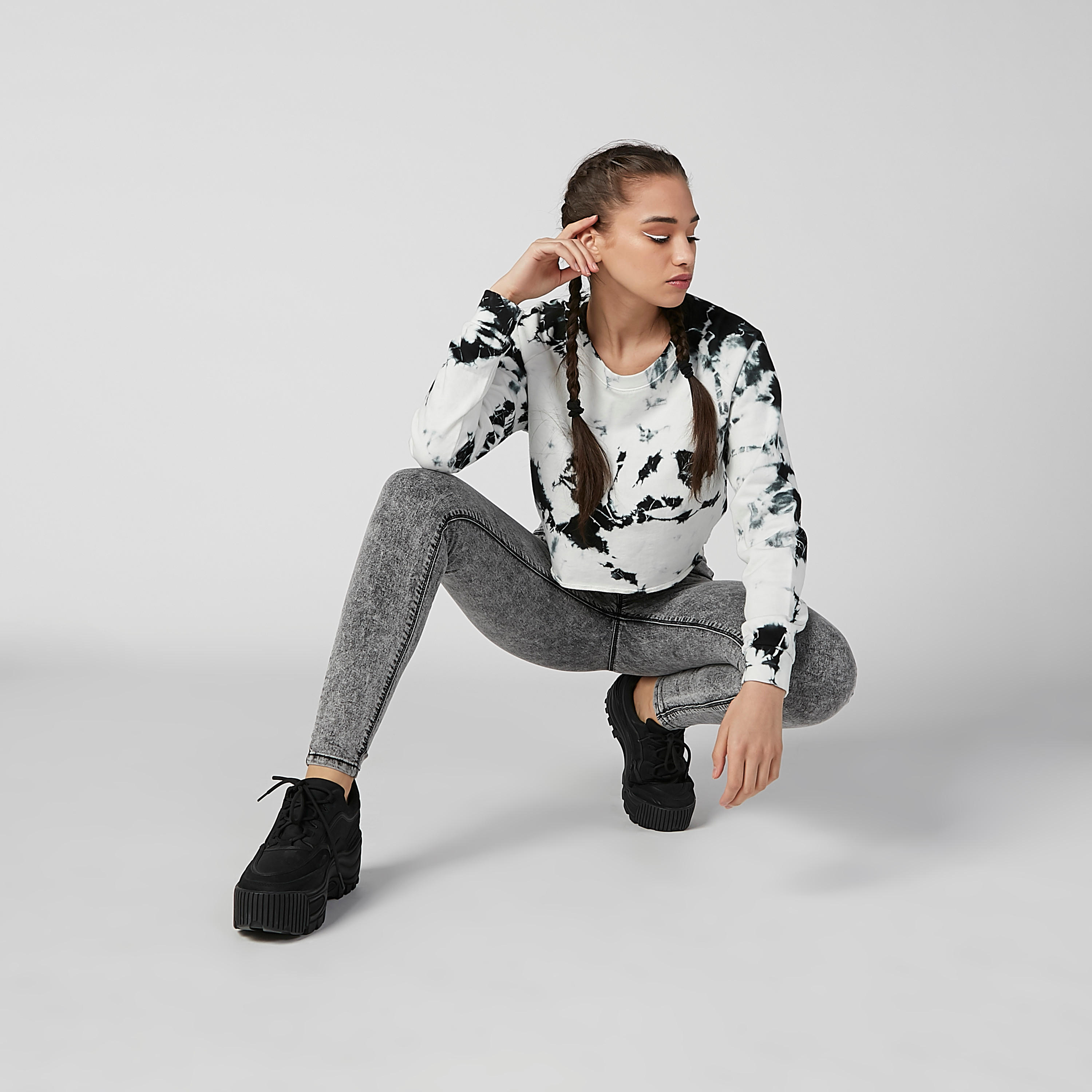 Printed Crop Top with Round Neck and Raglan Sleeves-women-clothing-tshirts-image-3