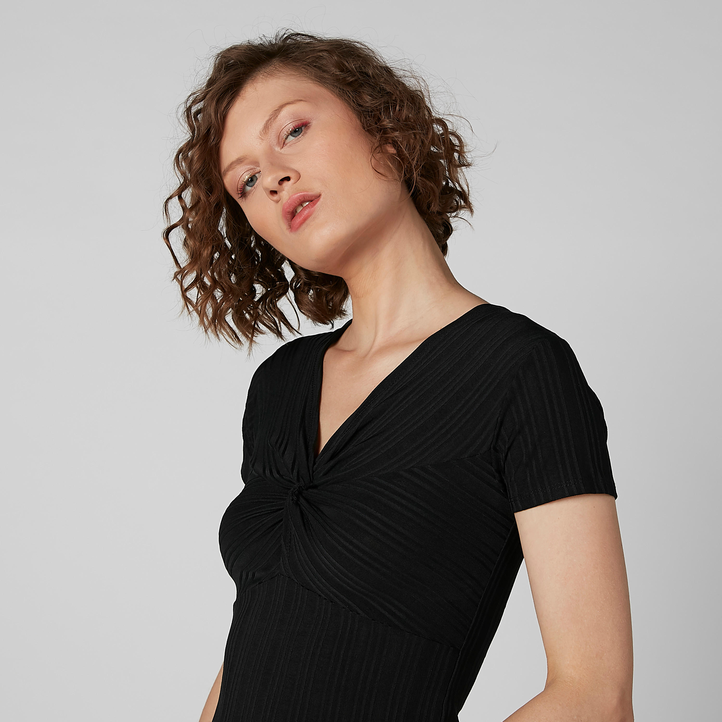 Textured Knot Front V-neck Top with Short Sleeves-women-clothing-shirtsandblouses-blouses-image-2