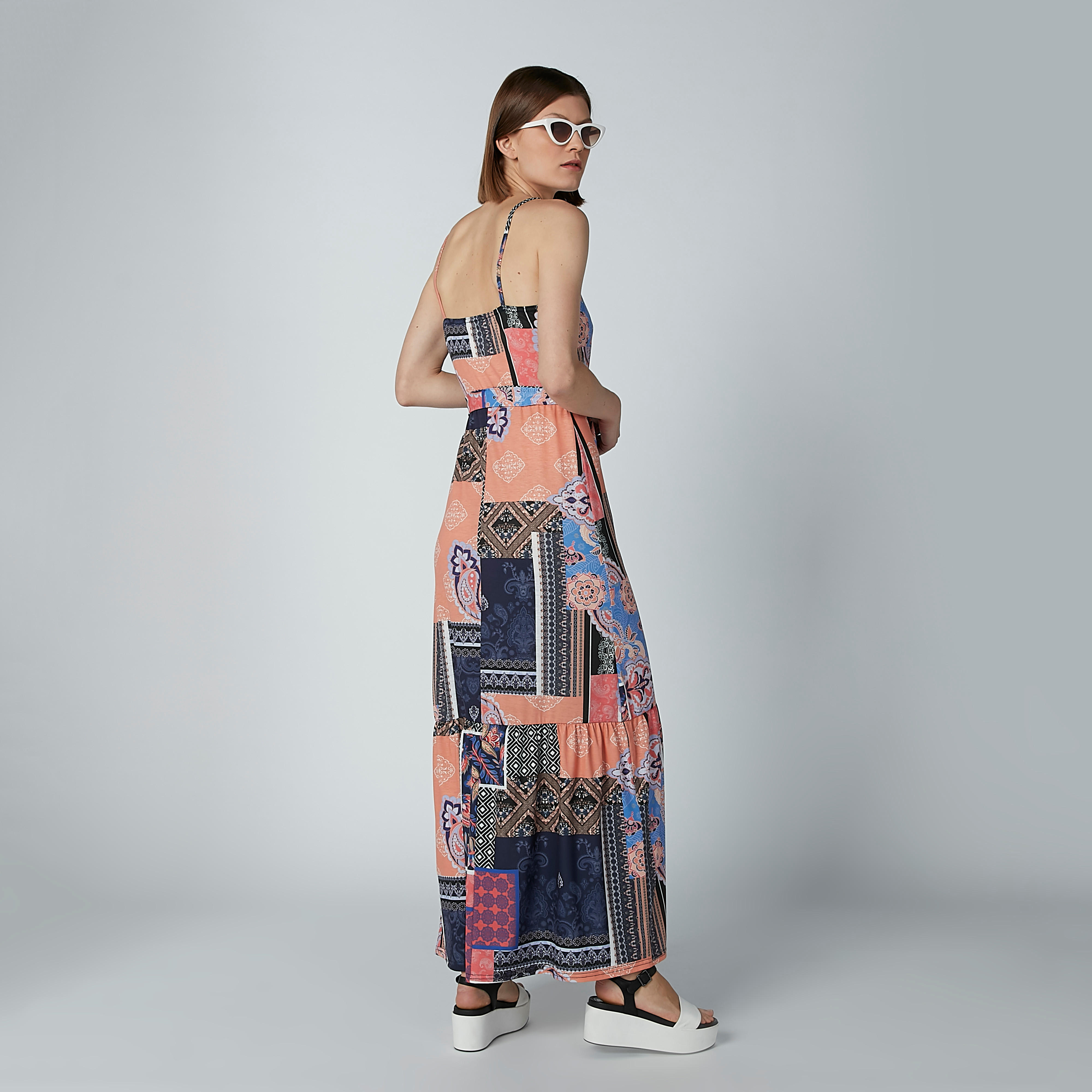 فستان طويل بياقة V وأربطة وطبعات-women-clothing-dresses-image-4