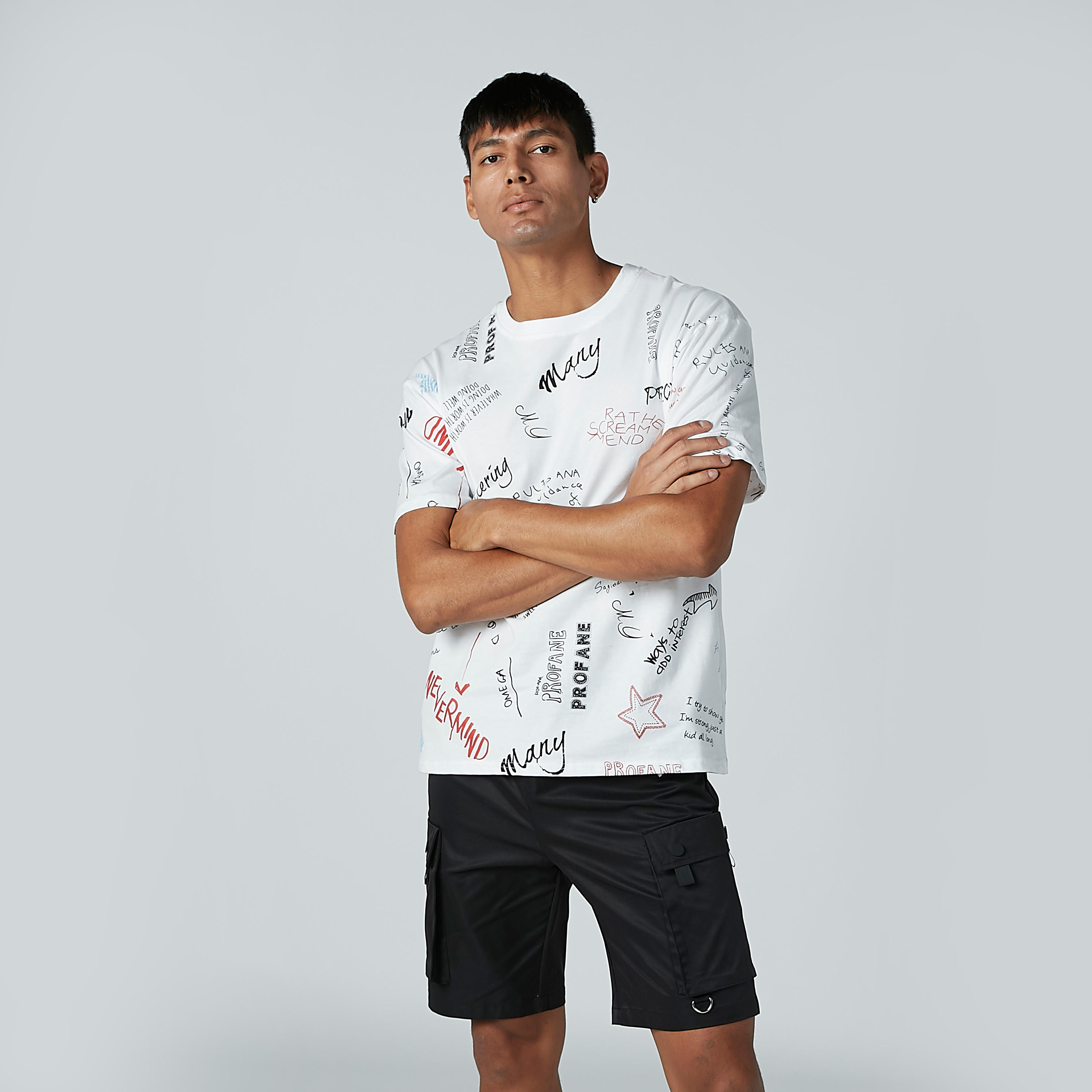 تيشيرت بياقة مستديرة وأكمام قصيرة وطبعات-men-clothing-tshirtsandpolos-tshirts-image-4