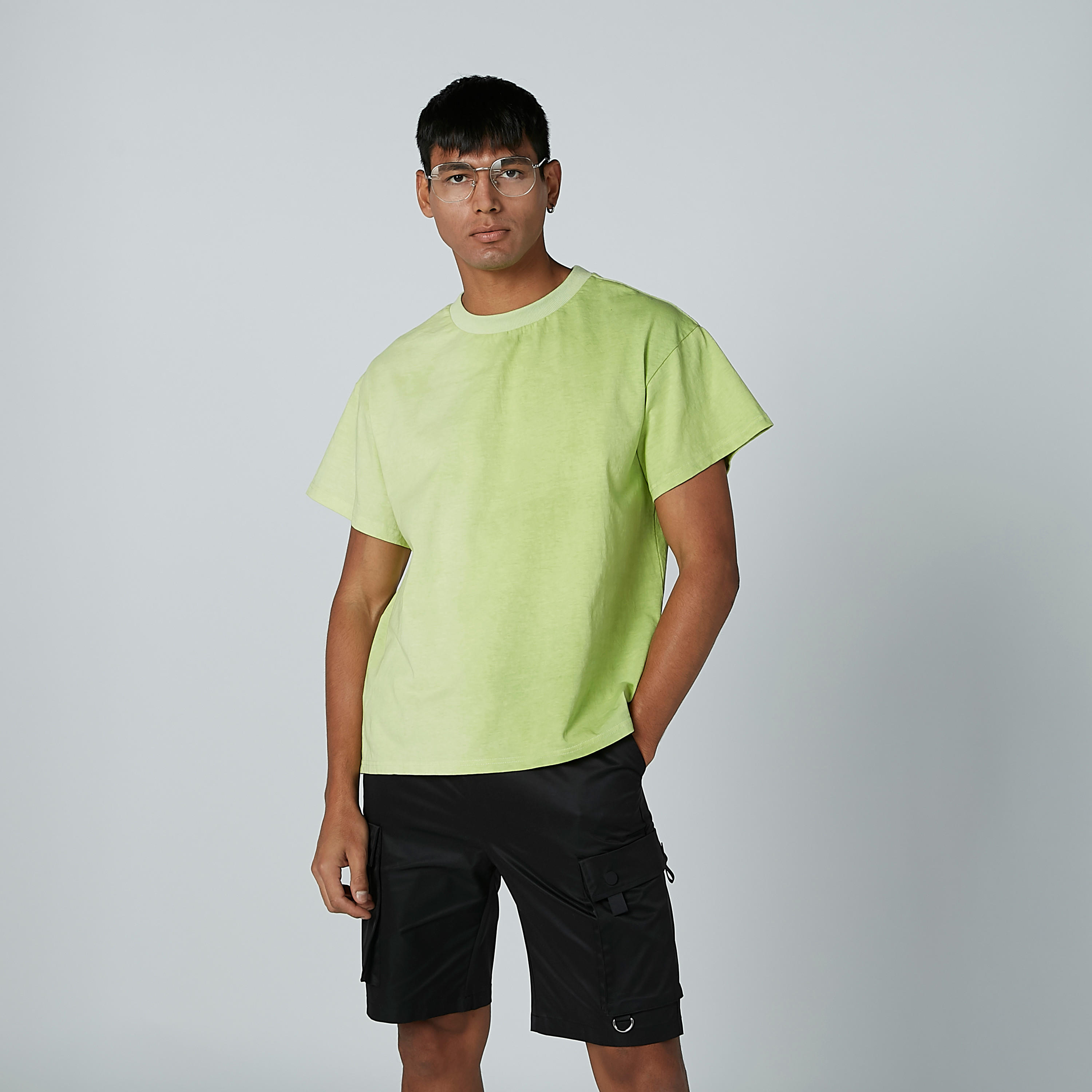 تيشيرت سادة بياقة مستديرة وأكمام قصيرة-men-clothing-tshirtsandpolos-tshirts-image-1