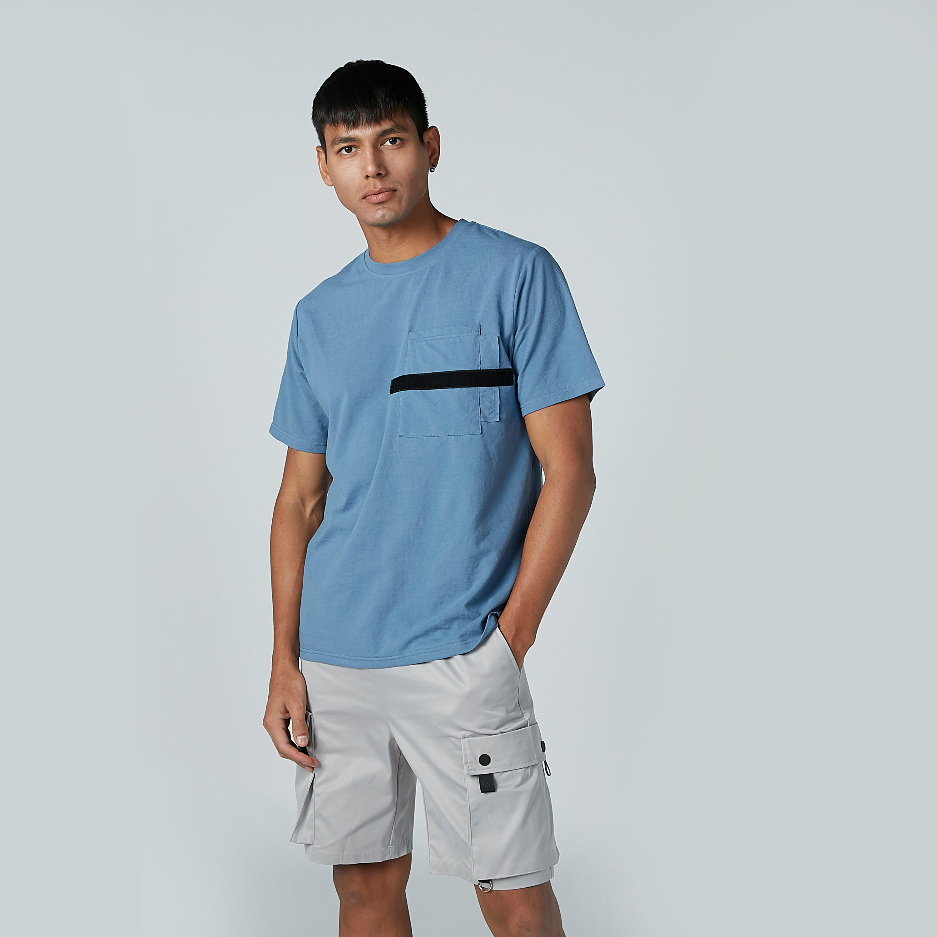 Chest Pocket Detail T-shirt with Round Neck and Short Sleeves-men-clothing-tshirtsandpolos-tshirts-image-4