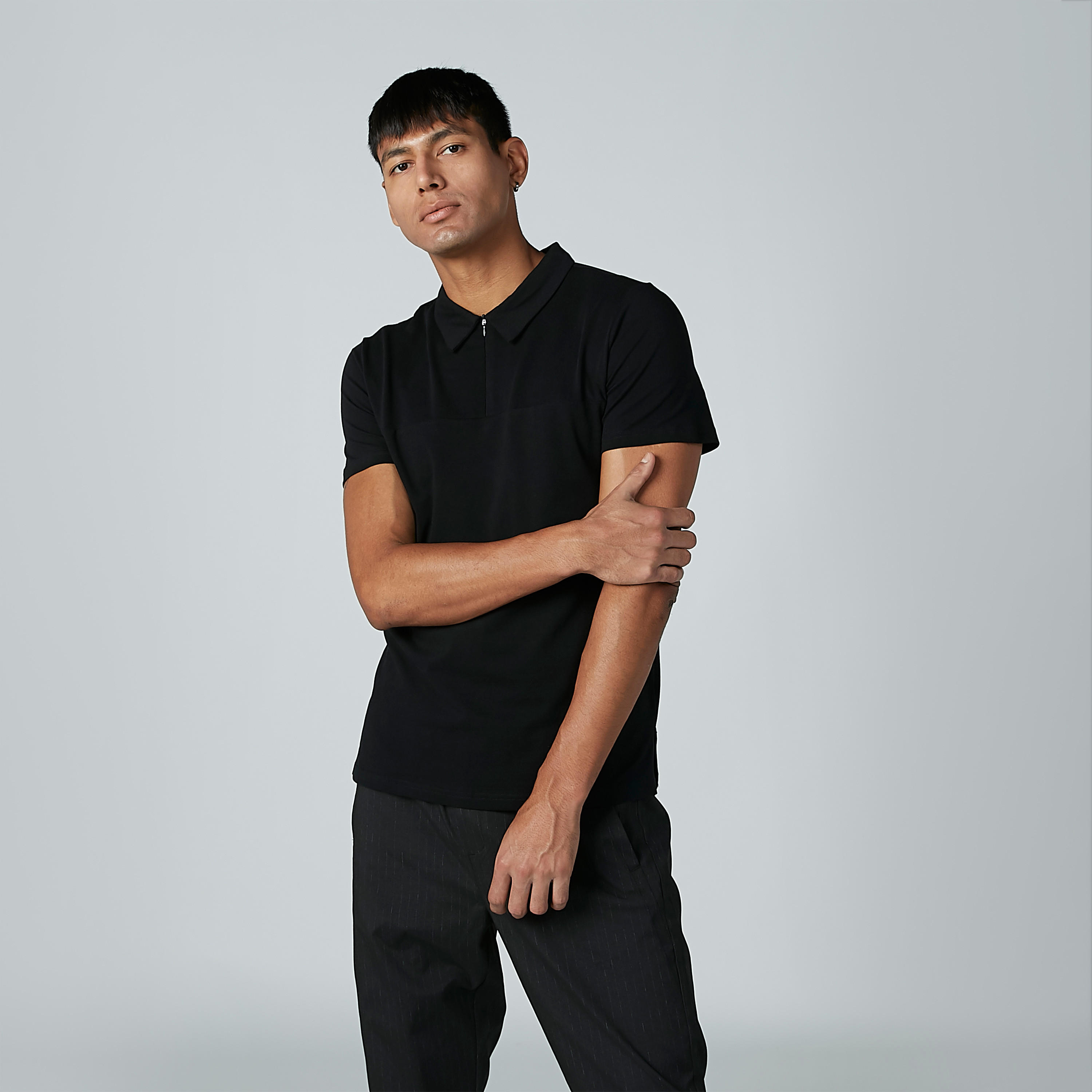 تيشرت سادة بياقة بولو وأكمام قصيرة-men-clothing-tshirtsandpolos-polos-image-2