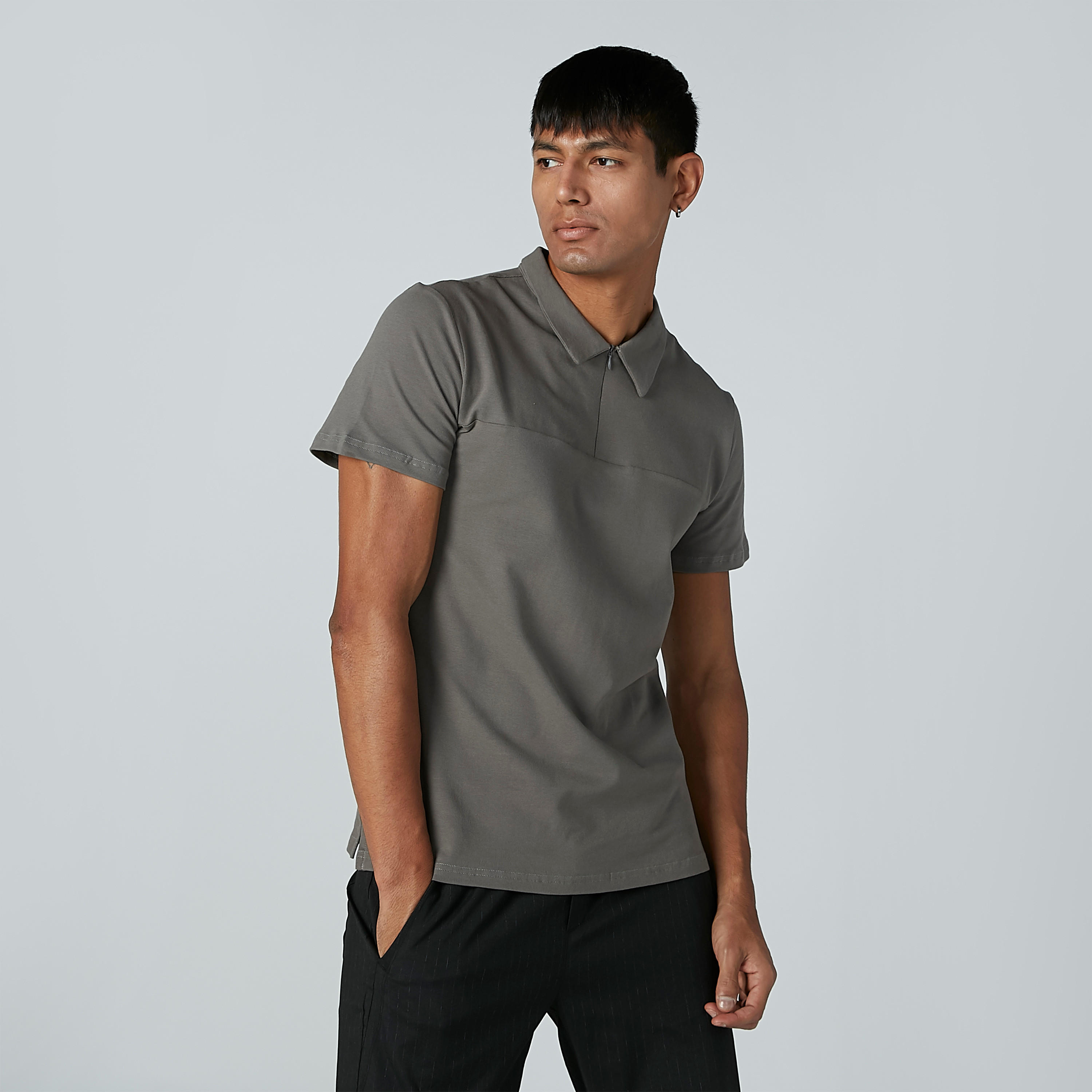 تيشيرت بياقة بولو وأكمام قصيرة وسحّاب-men-clothing-tshirtsandpolos-polos-image-1