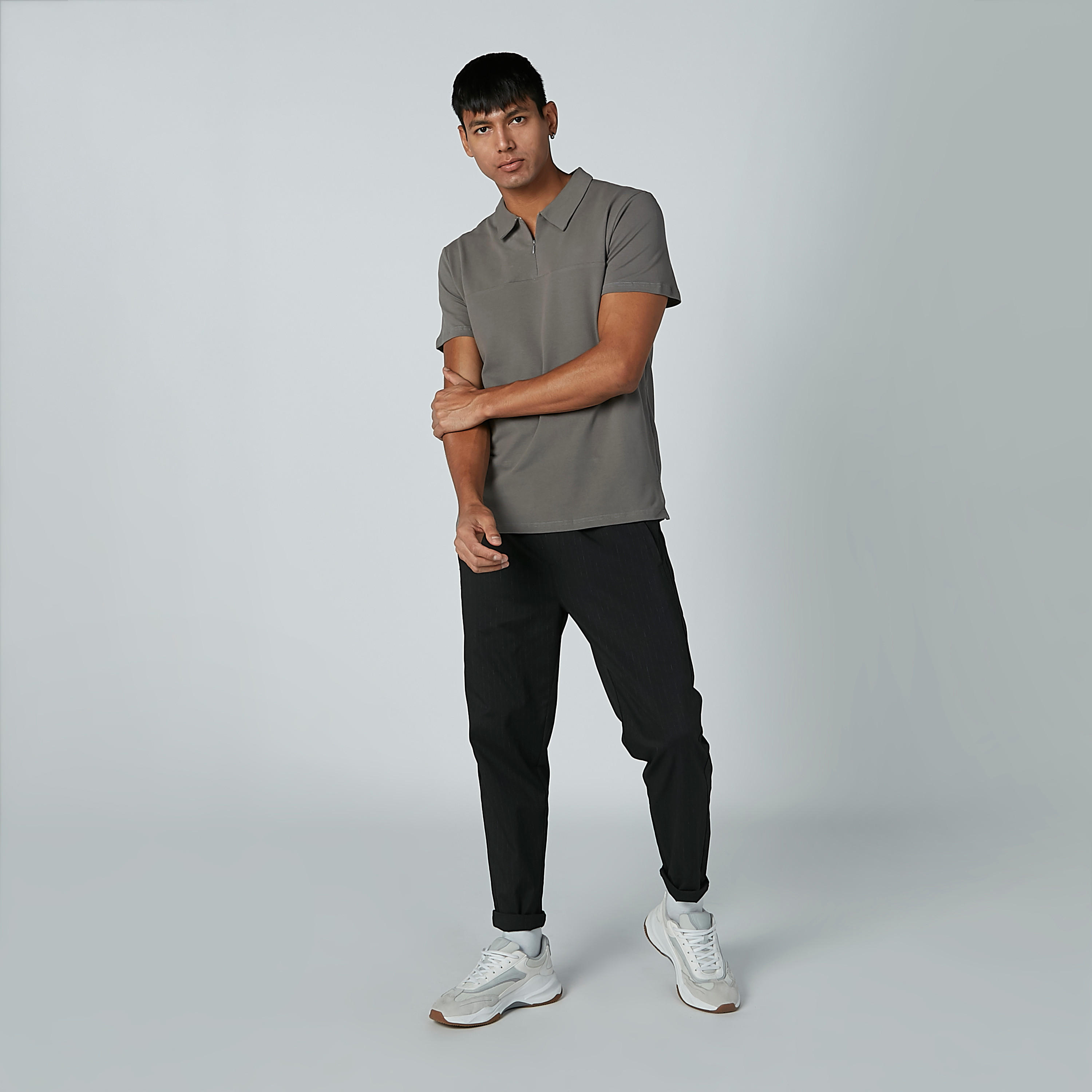 تيشيرت بياقة بولو وأكمام قصيرة وسحّاب-men-clothing-tshirtsandpolos-polos-image-2