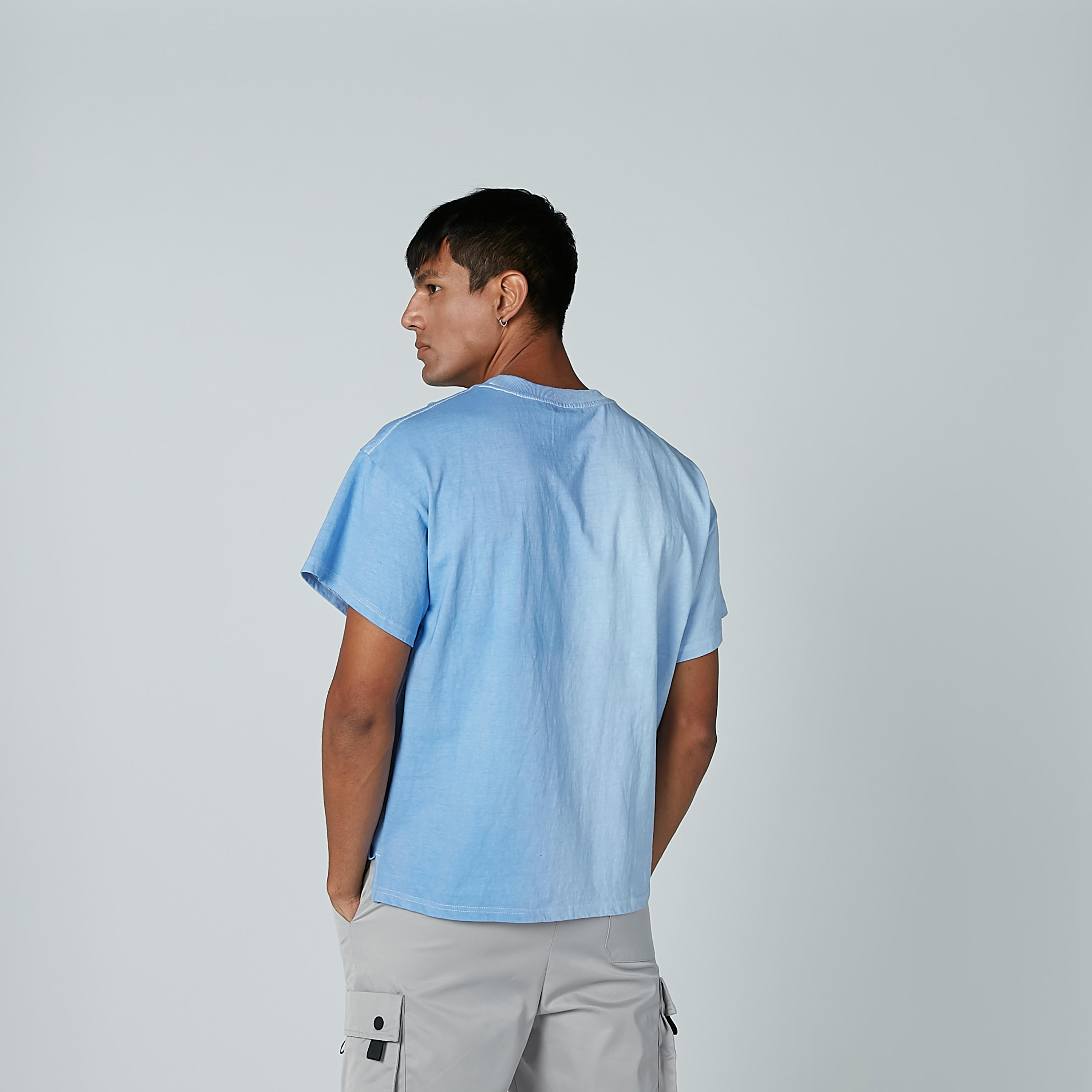 تيشيرت سادة بياقة مستديرة وأكمام قصيرة-men-clothing-tshirtsandpolos-tshirts-image-3