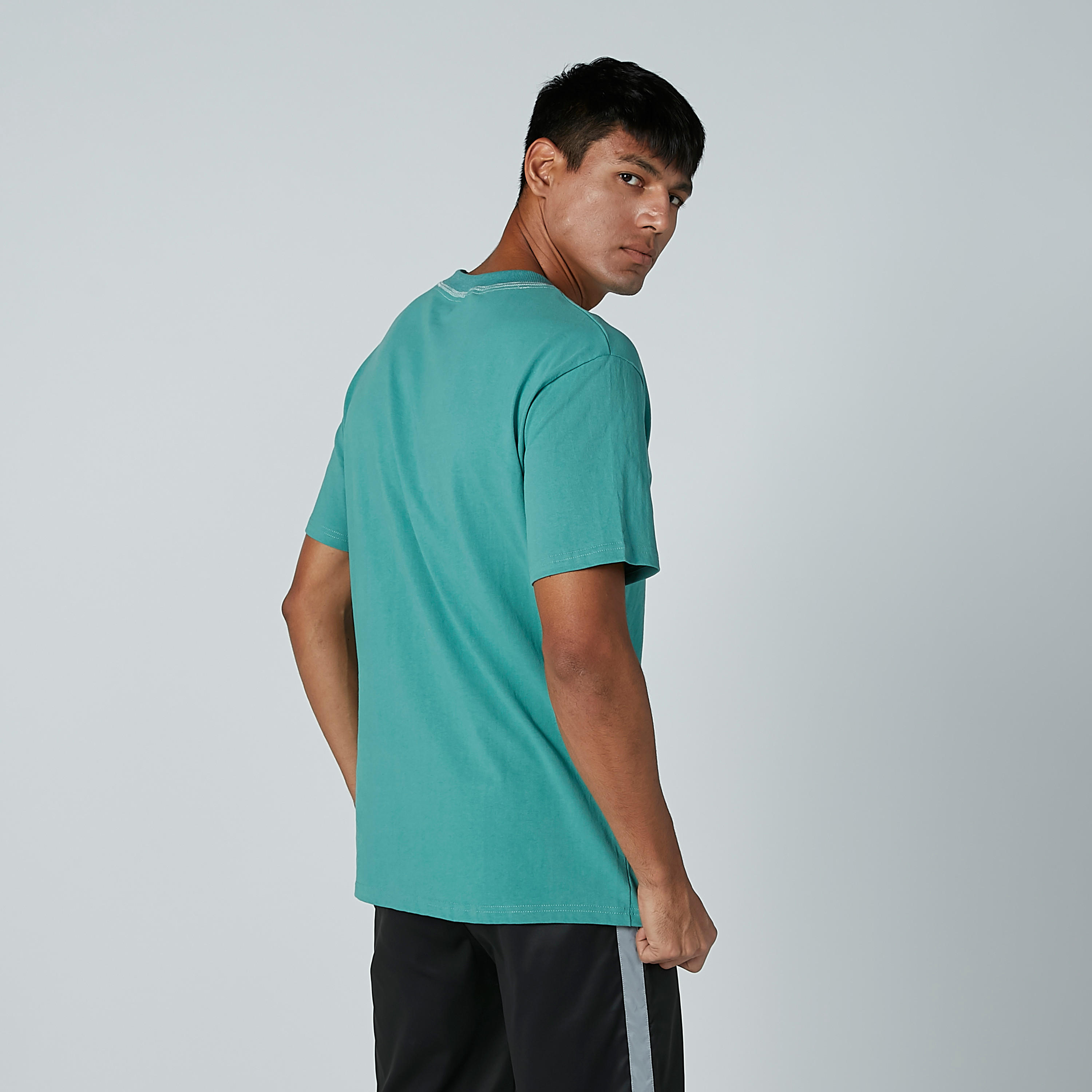 تيشيرت سادة بياقة مستديرة وأكمام قصيرة-men-clothing-tshirtsandpolos-tshirts-image-3