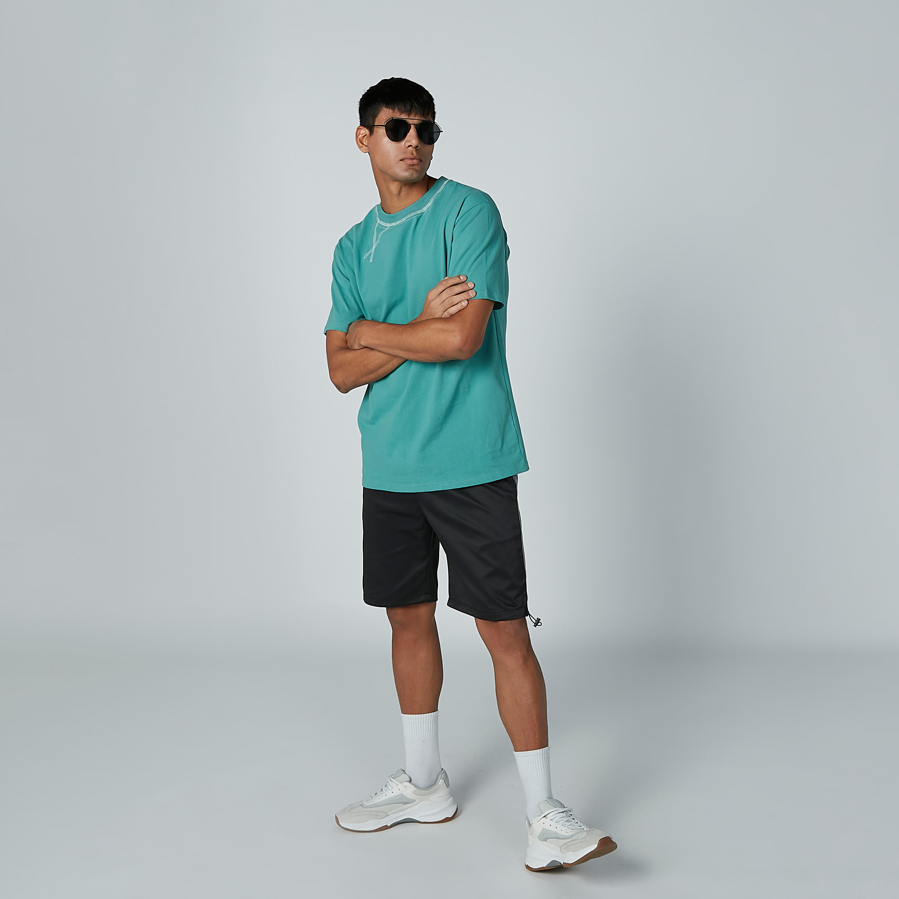 تيشيرت سادة بياقة مستديرة وأكمام قصيرة-men-clothing-tshirtsandpolos-tshirts-image-4
