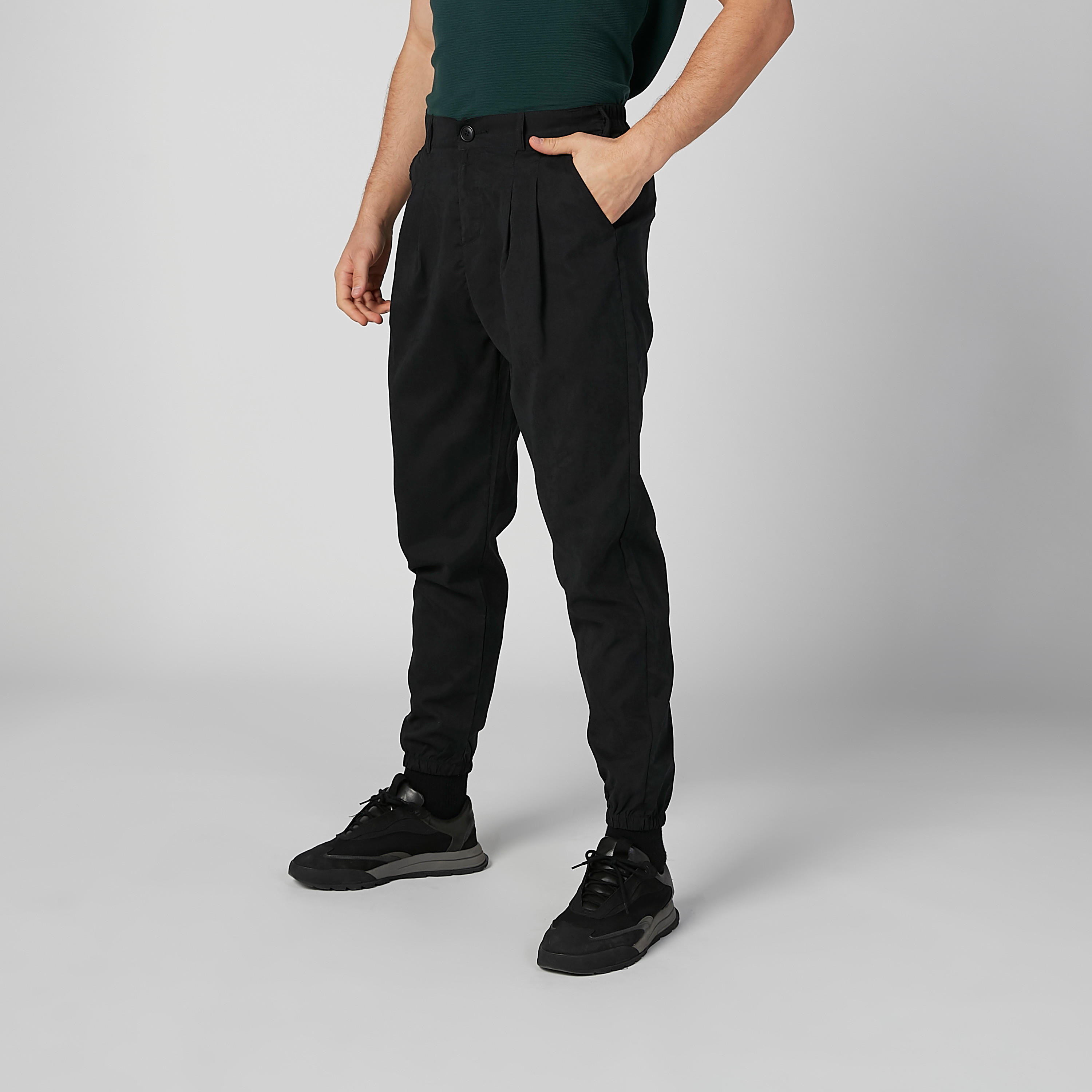 بنطال رياضي طويل بجيوب وأساور على الحوّاف-men-clothing-bottoms-joggers-image-1