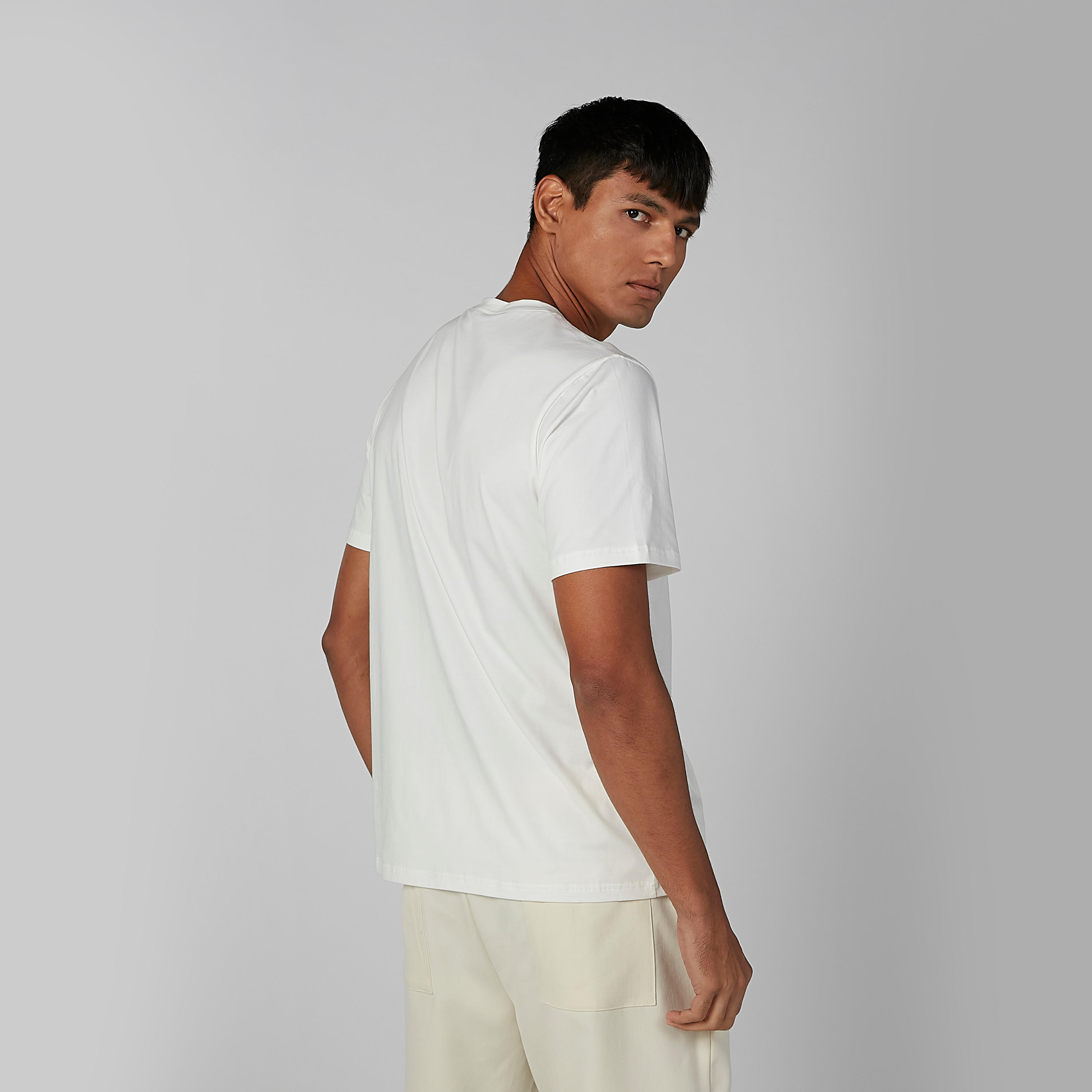 تيشيرت بياقة مستديرة وأكمام قصيرة وطبعات-men-clothing-tshirtsandpolos-tshirts-image-4