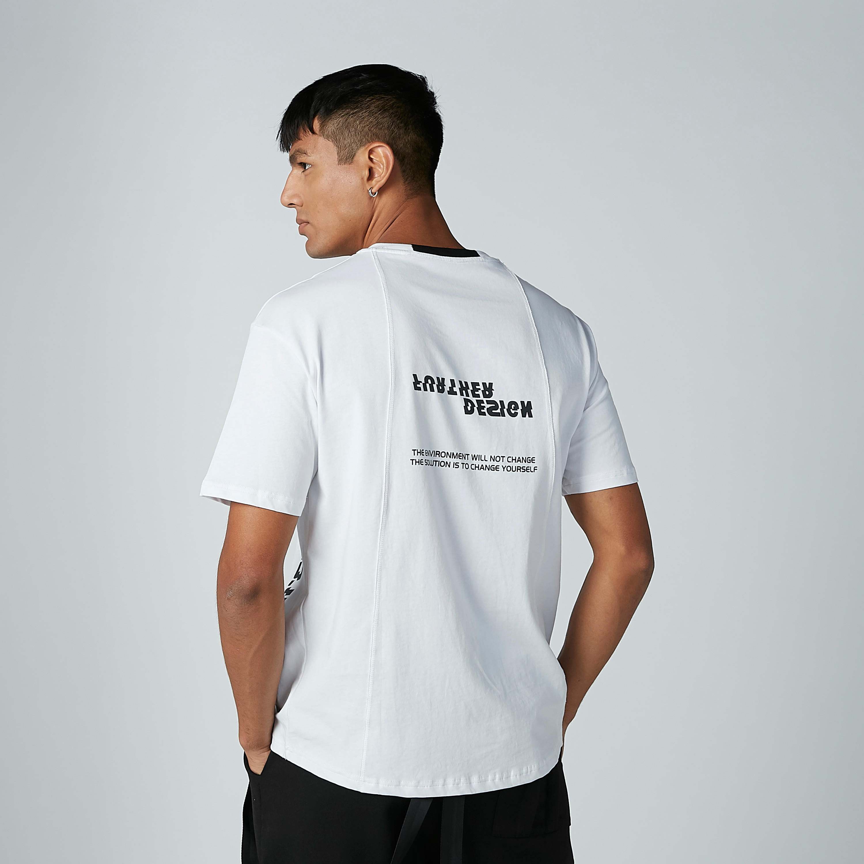 تيشيرت بياقة مستديرة وأكمام قصيرة وطبعات-men-clothing-tshirtsandpolos-tshirts-image-4