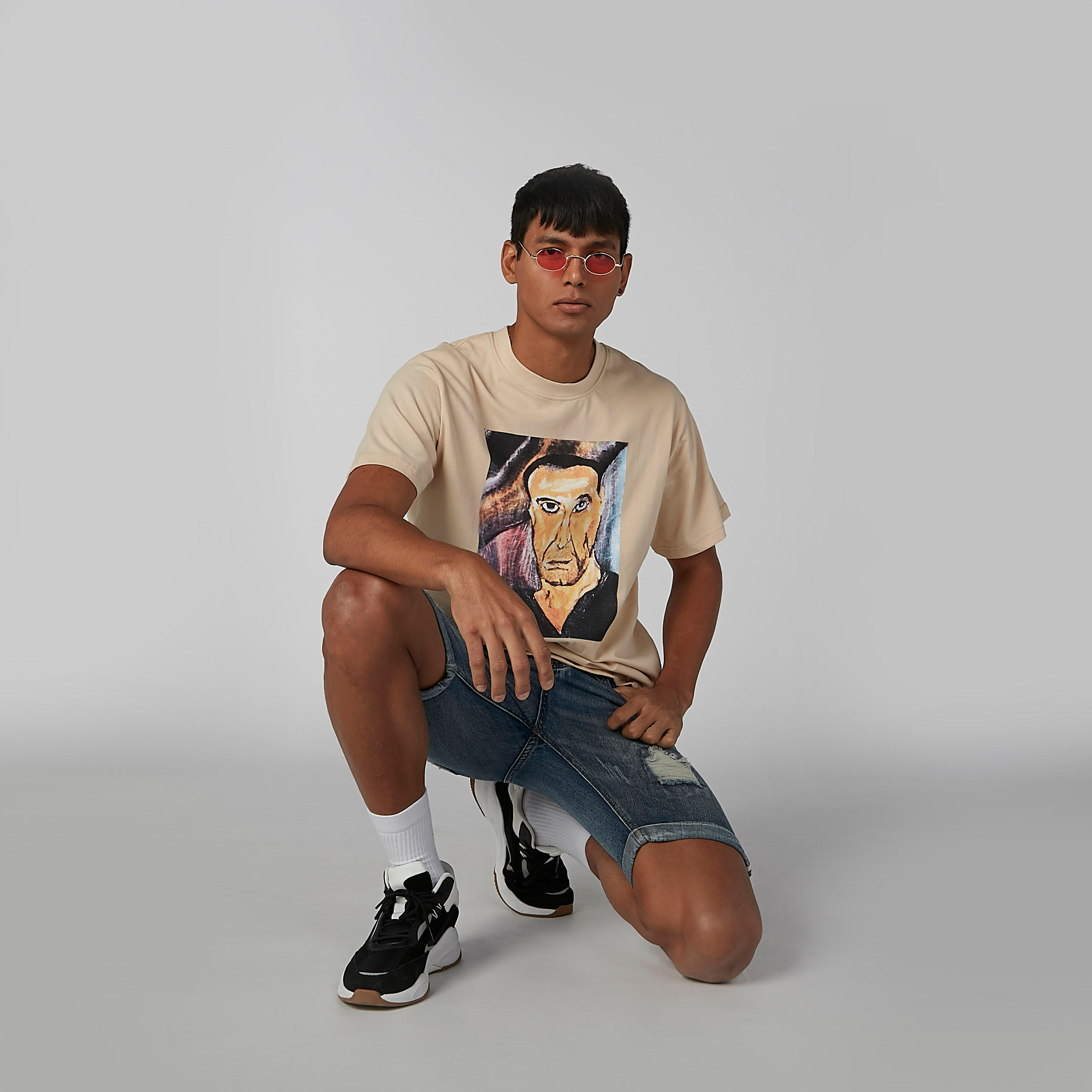تيشيرت بياقة مستديرة وأكمام قصيرة وطبعات-men-clothing-tshirtsandpolos-tshirts-image-3