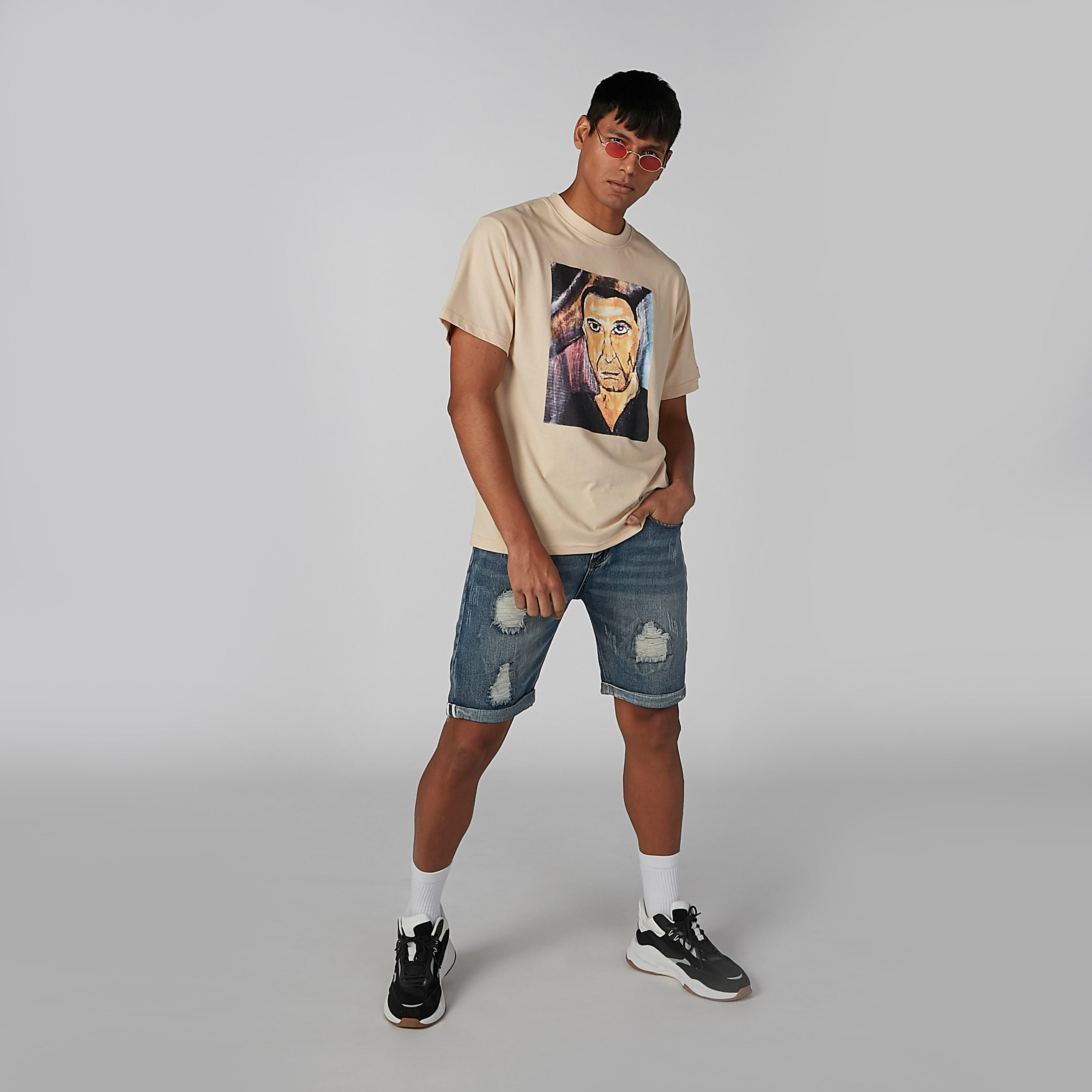 تيشيرت بياقة مستديرة وأكمام قصيرة وطبعات-men-clothing-tshirtsandpolos-tshirts-image-4