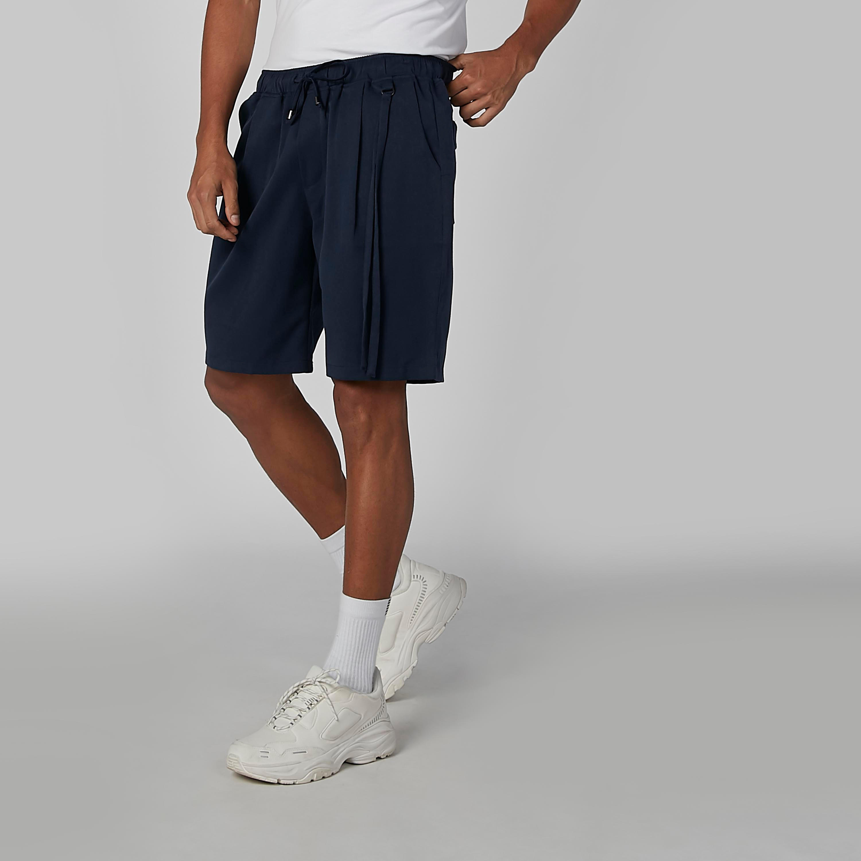 شورت سادة برباط وجيوب وخصر مرن-men-clothing-bottoms-shorts-image-1