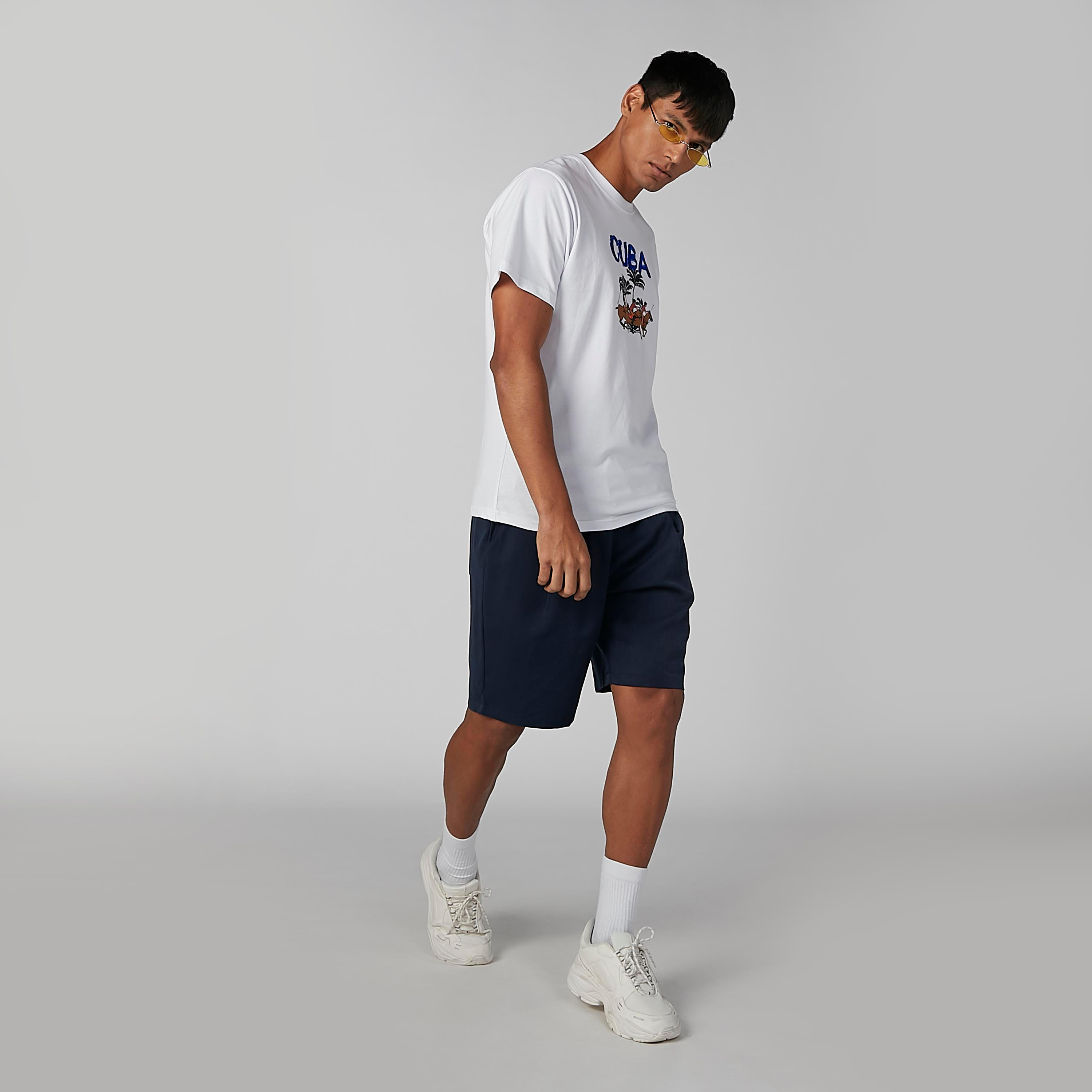 شورت سادة برباط وجيوب وخصر مرن-men-clothing-bottoms-shorts-image-5