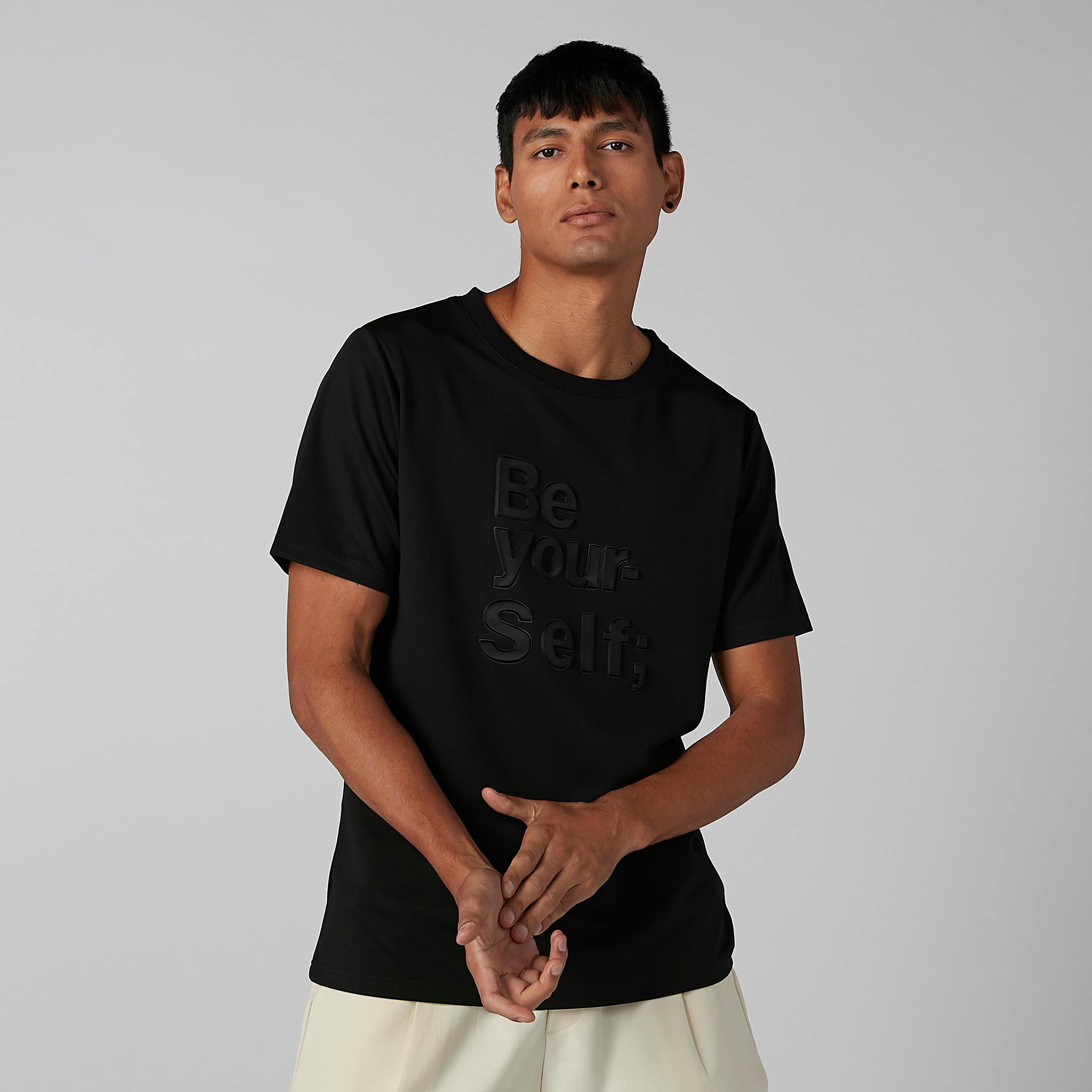 تيشيرت بياقة مستديرة وأكمام قصيرة وطبعات-men-clothing-tshirtsandpolos-tshirts-image-2