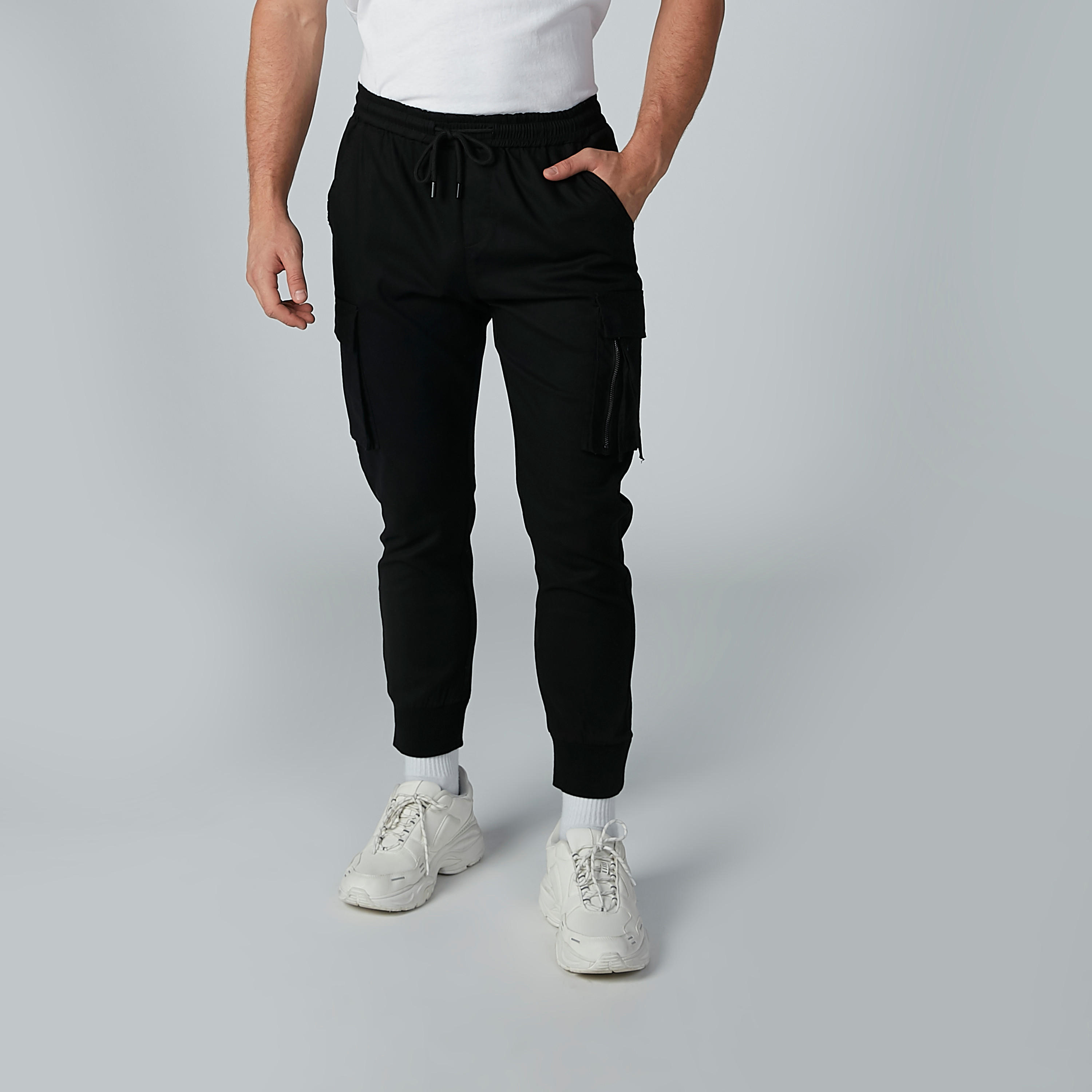 بنطال رياضي سادة برباط وجيوب-men-clothing-bottoms-joggers-image-3