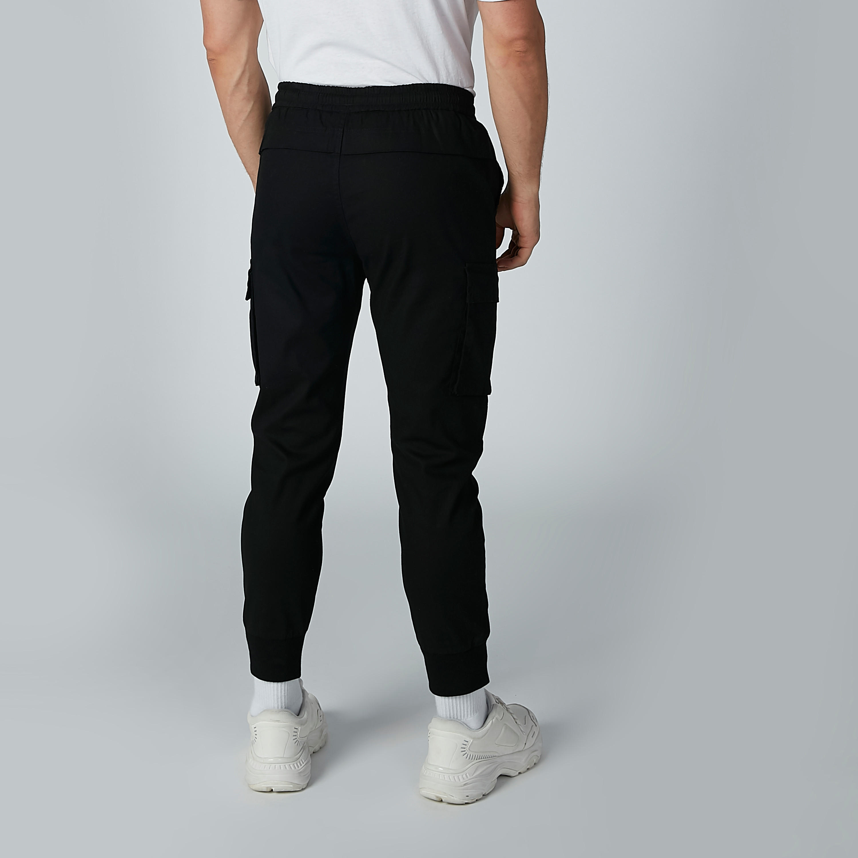 بنطال رياضي سادة برباط وجيوب-men-clothing-bottoms-joggers-image-1