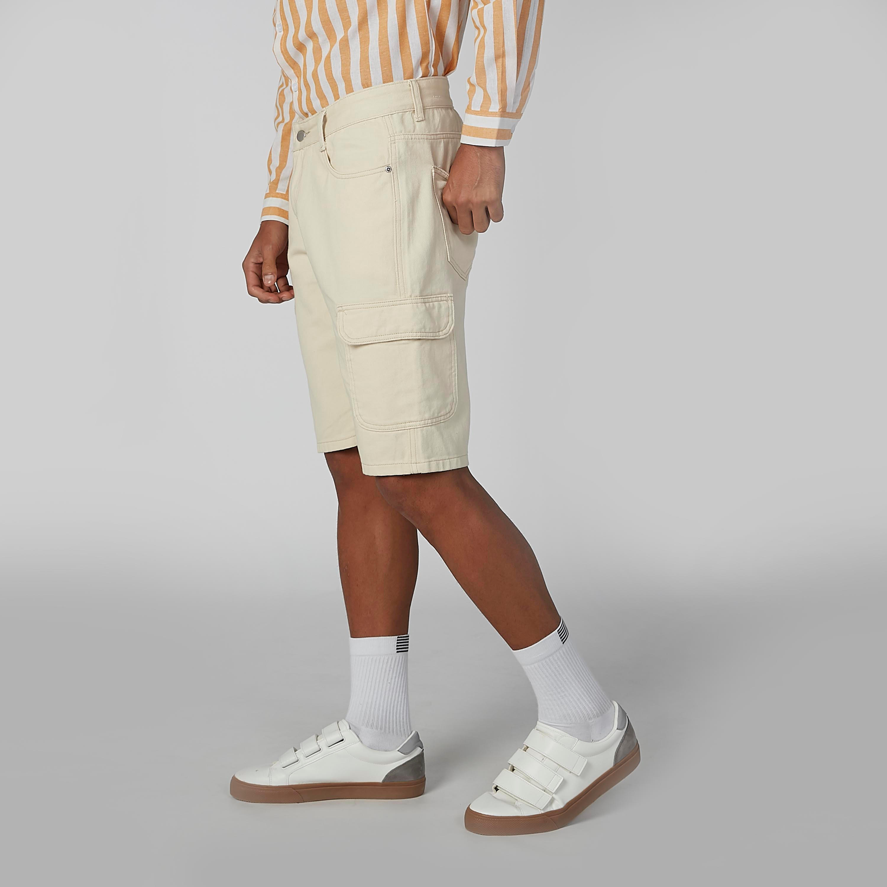 شورت دينم سادة بخصر متوسط الارتفاع وجيوب وحلقات للحزام-men-clothing-bottoms-shorts-image-1