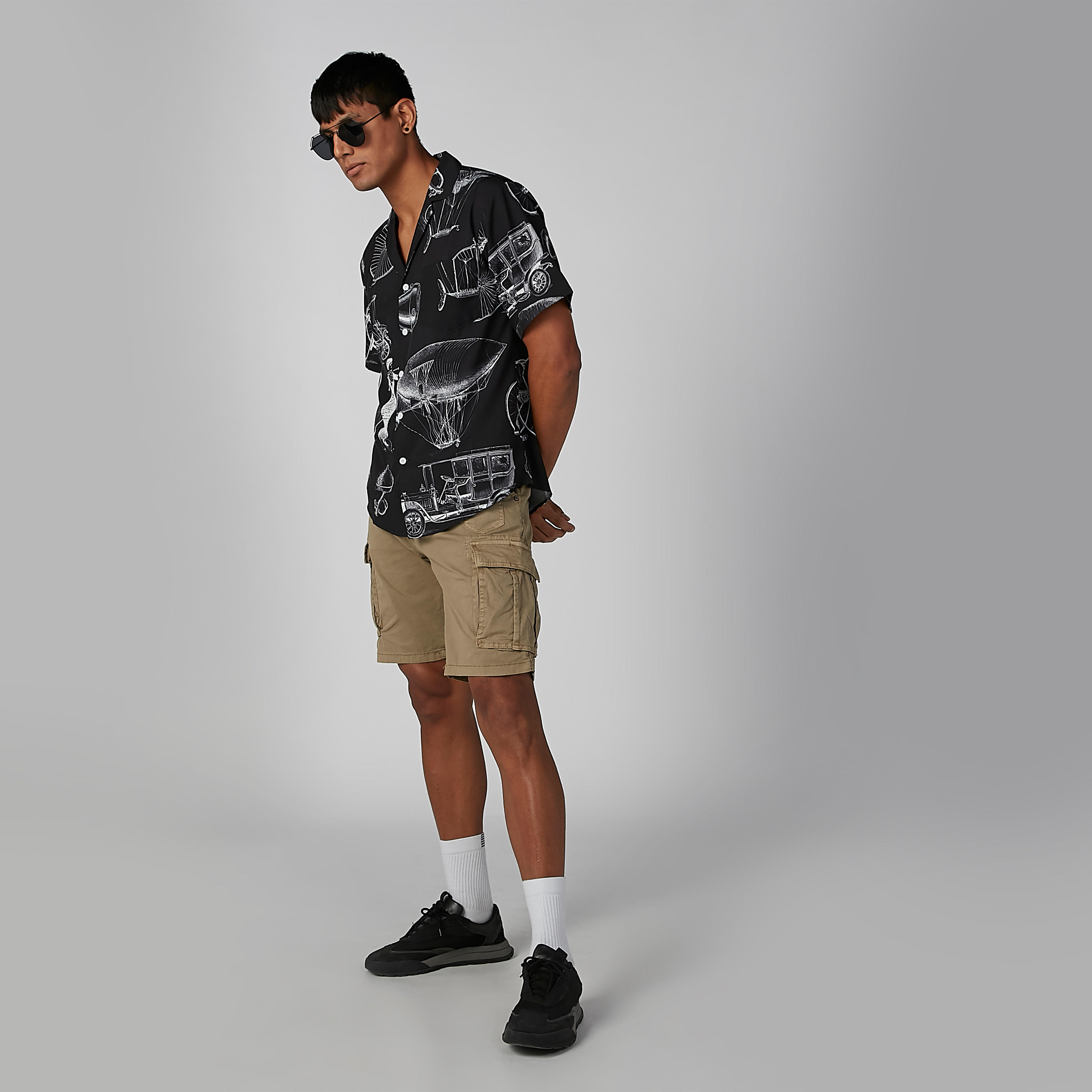 قميص بأكمام قصيرة وأزرار وطبعات-men-clothing-shirts-image-3