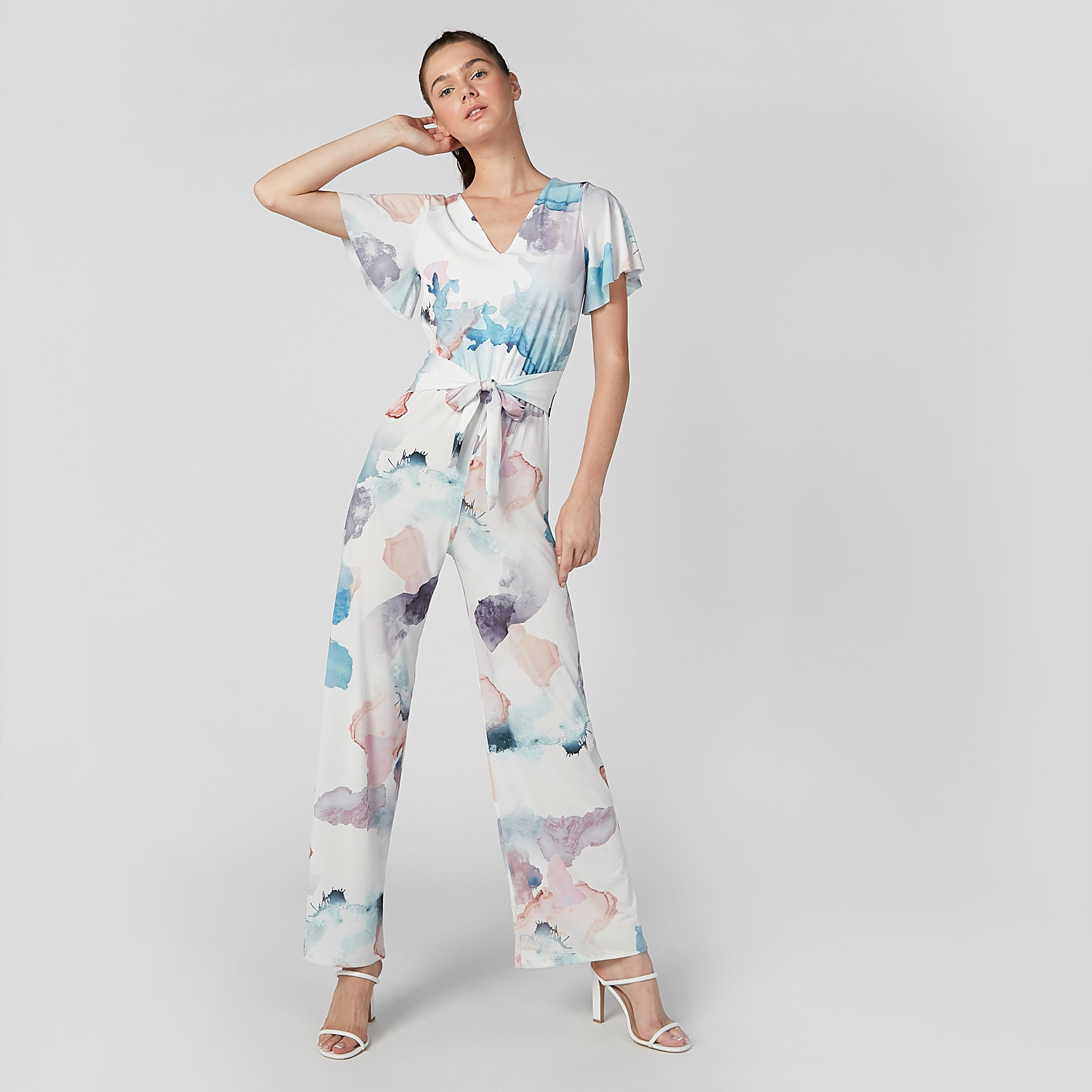 أفرول بياقة V وأكمام واسعة وطبعات-women-clothing-jumpsuits-image-1