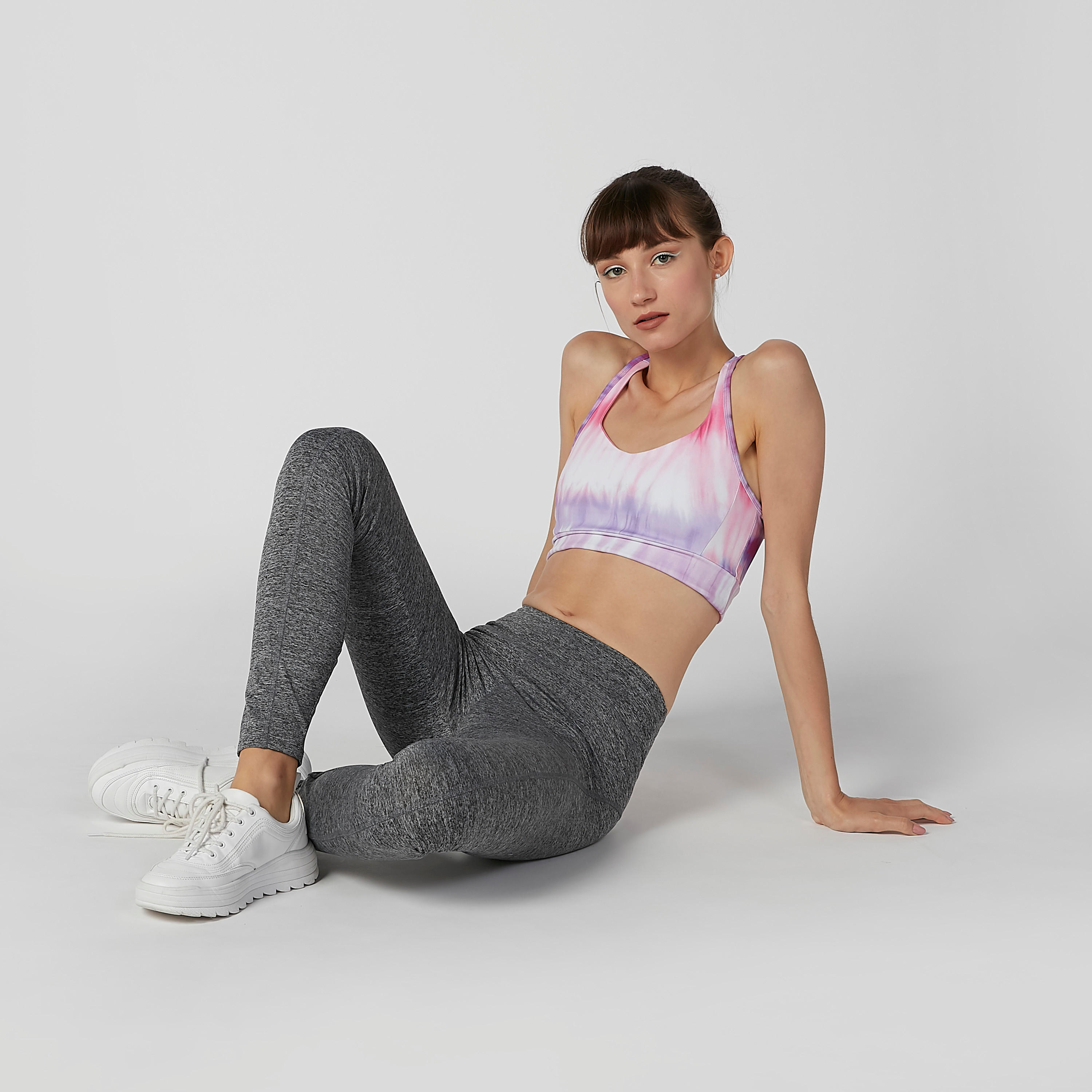 صدرية رياضية بطبعات و بتصميم متقاطع من الخلف-sports-women-clothing-sportsbras-image-2
