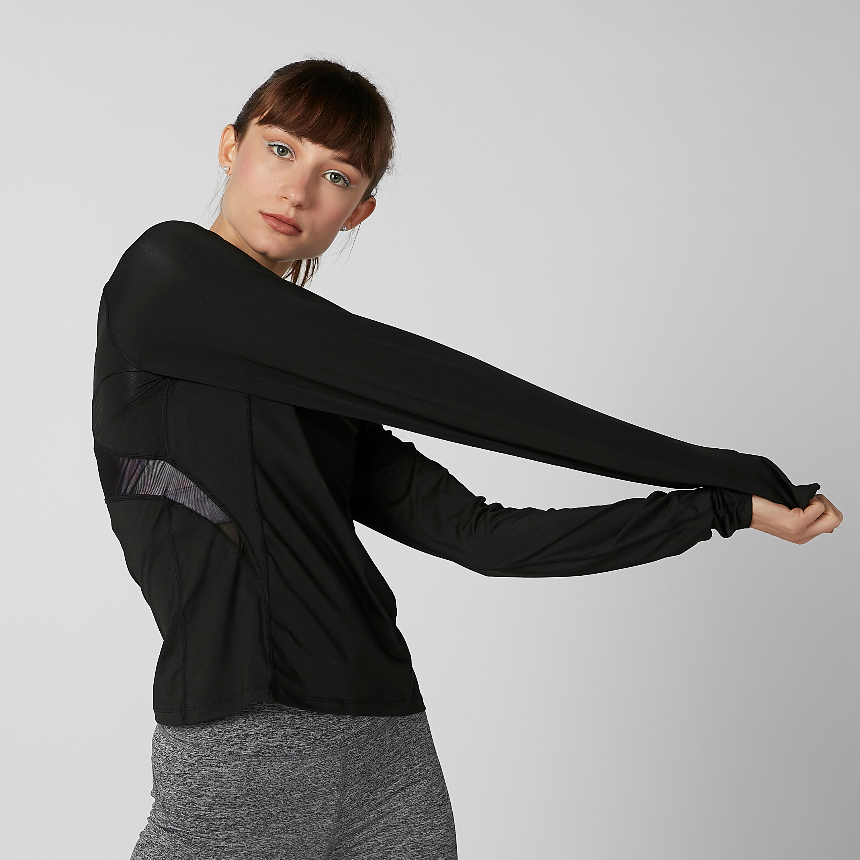 تيشيرت سكيني سادة بياقة مستديرة وأكمام طويلة-women-clothing-sportswearandactivewear-tshirtsandvests-image-1