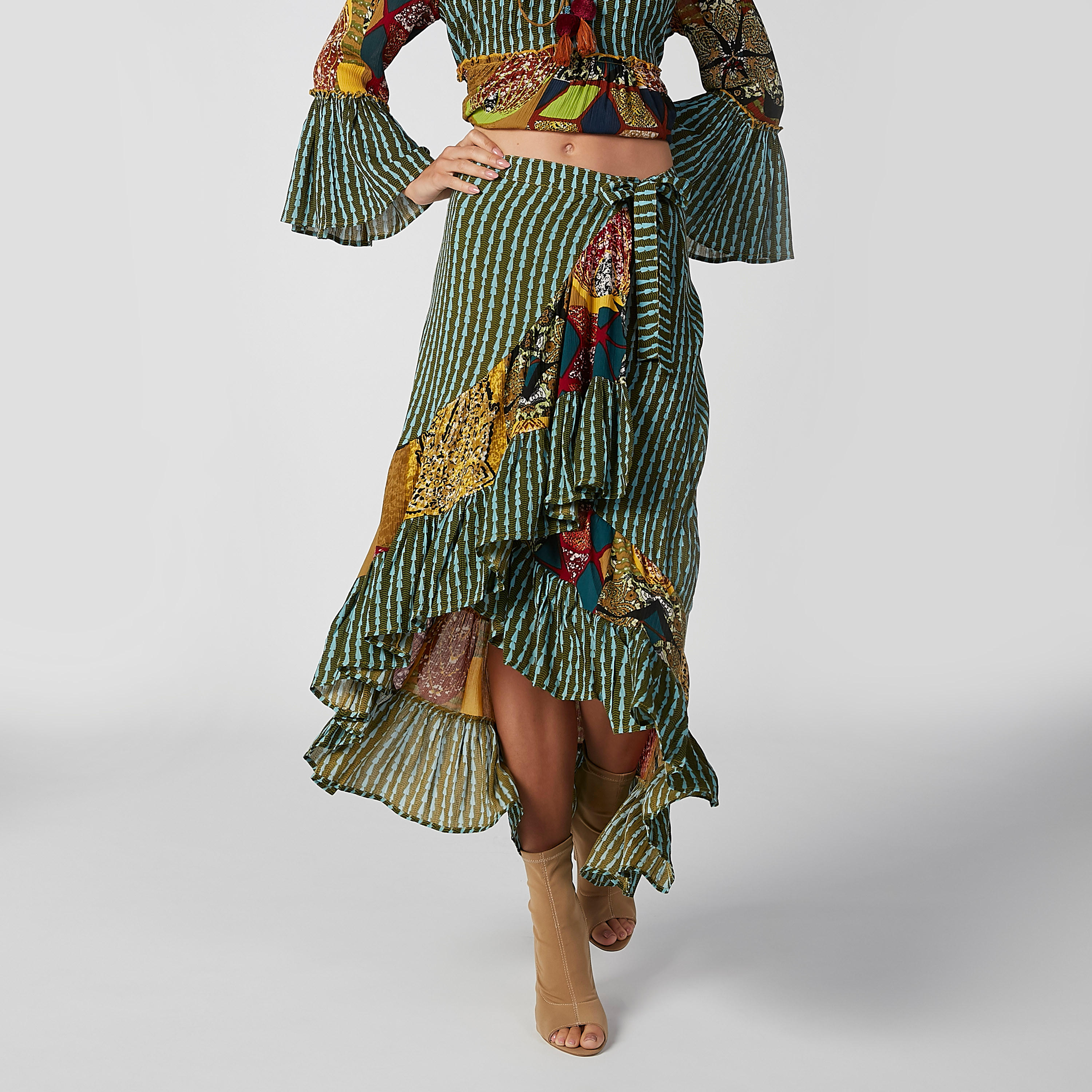 تنورة ماكسي بخصر مطّاطي وحوّاف غير مستوية وطبعات-women-clothing-bottoms-skirts-image-2