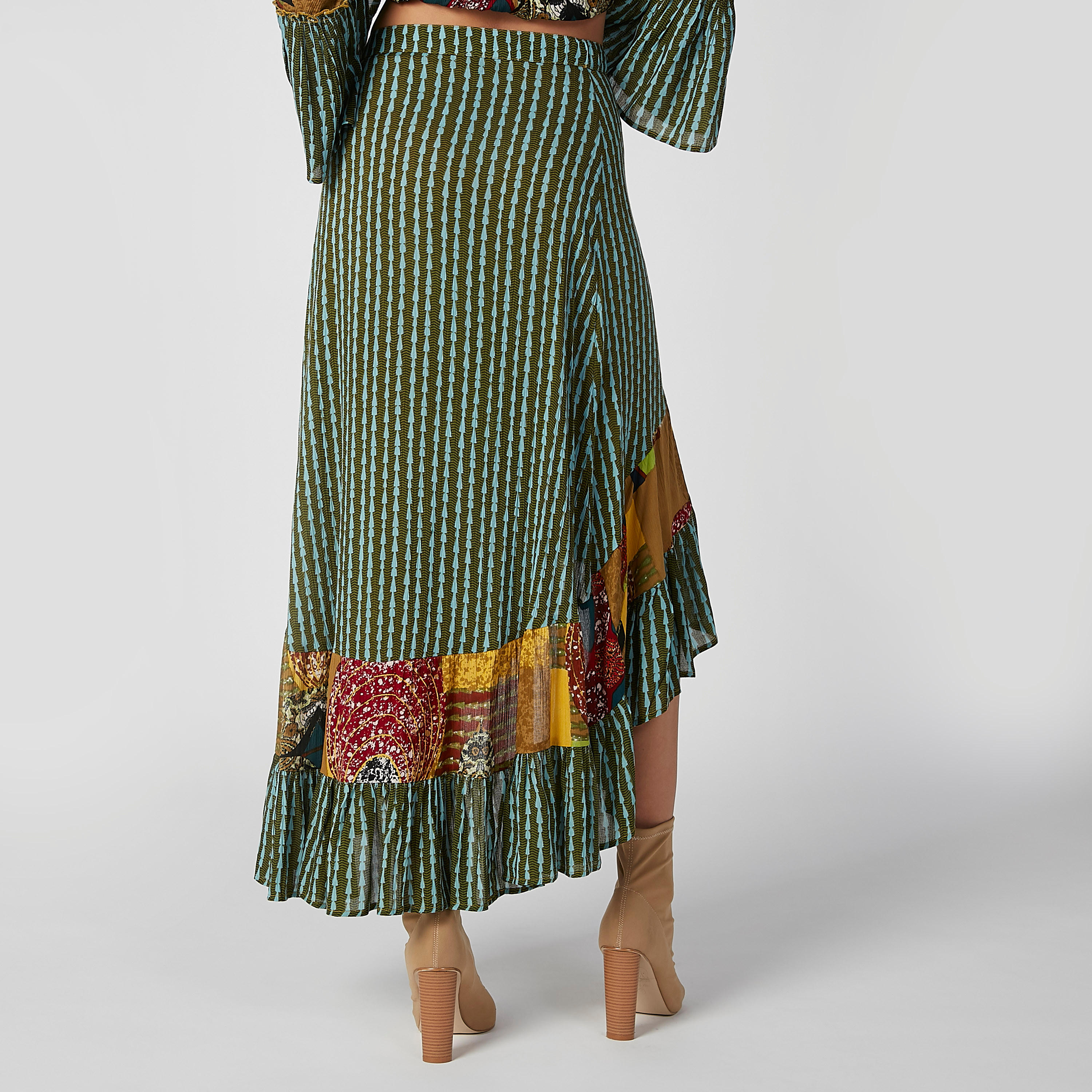تنورة ماكسي بخصر مطّاطي وحوّاف غير مستوية وطبعات-women-clothing-bottoms-skirts-image-5