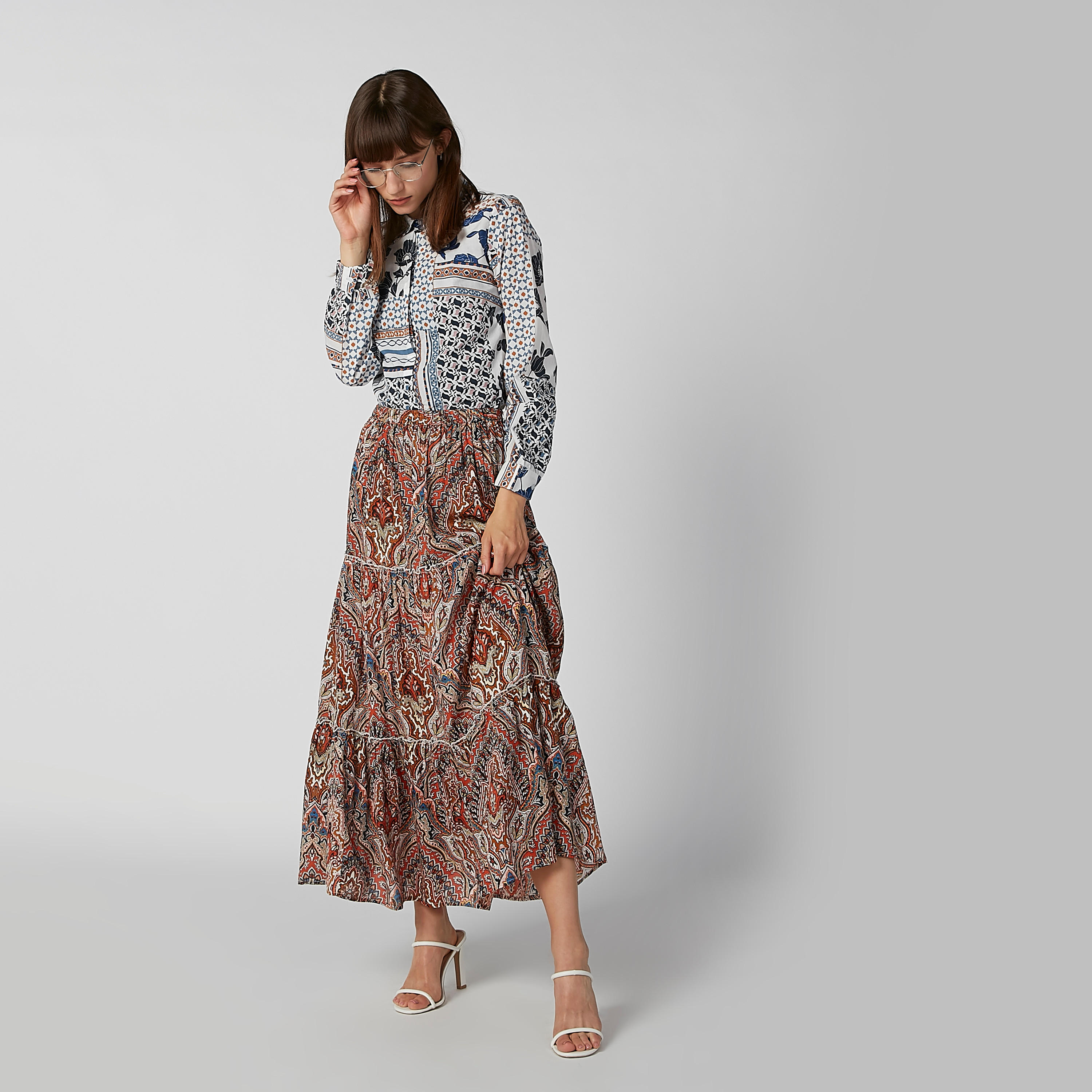 Printed Top with Long Sleeves and Spread Collar-women-clothing-shirtsandblouses-blouses-image-2