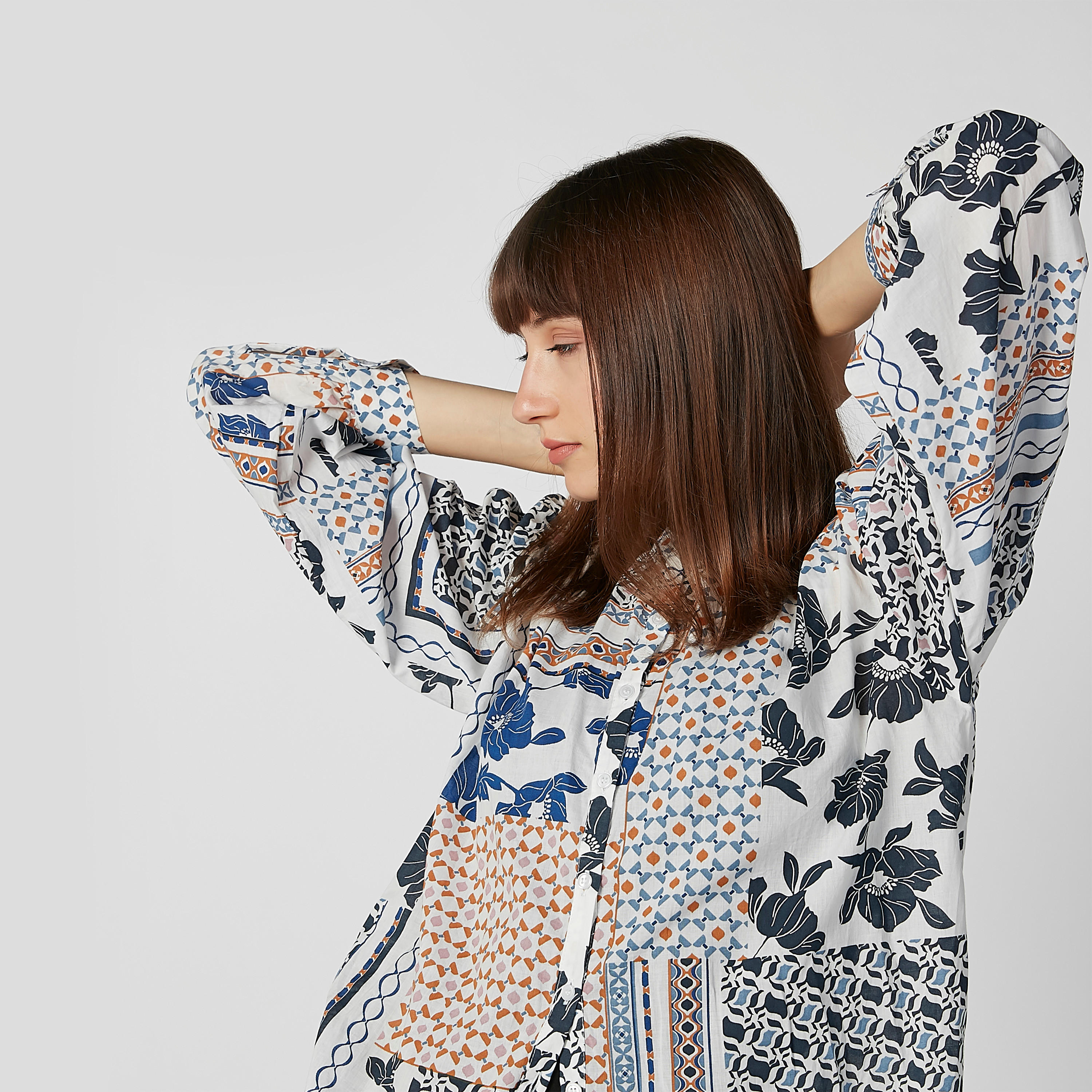 تونيك بياقة مستديرة وأكمام طويلة وطبعات-women-clothing-shirtsandblouses-blouses-image-4
