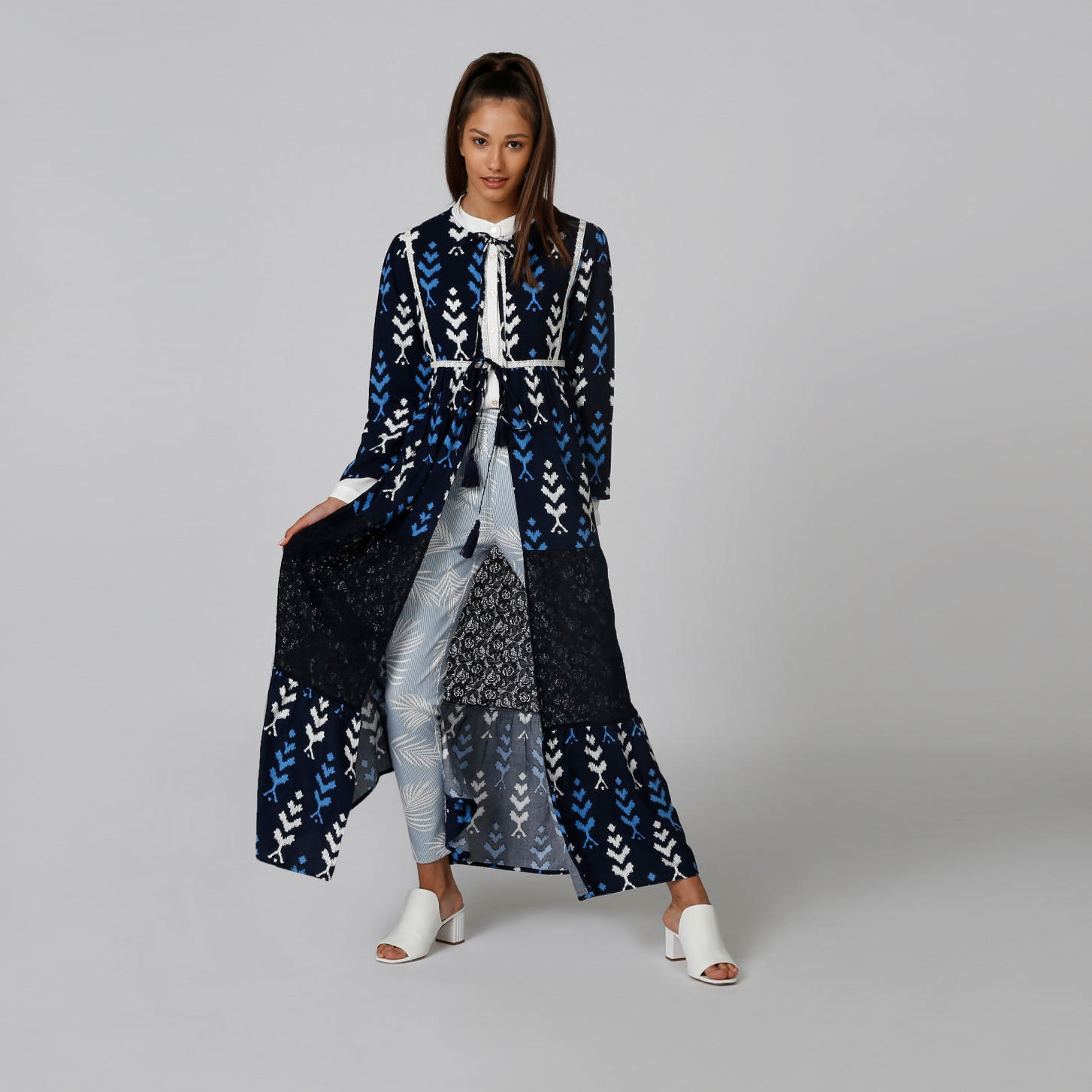 Printed Shrug with Long Sleeves and Tie Ups-women-winterwear-cardigansandjumpers-cardigans-image-4