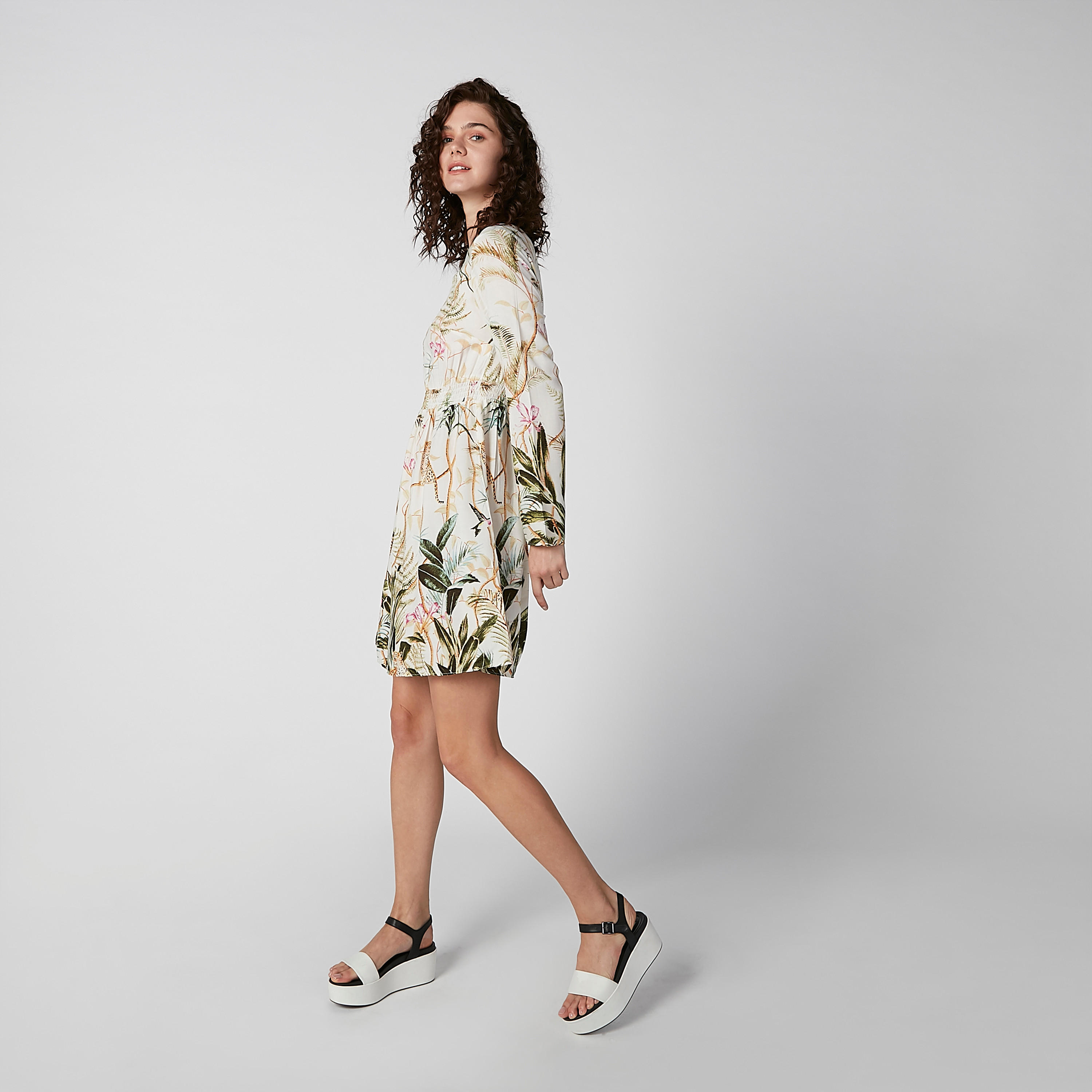 فستان بياقة مستديرة وأكمام طويلة وطبعات-women-clothing-dresses-image-4