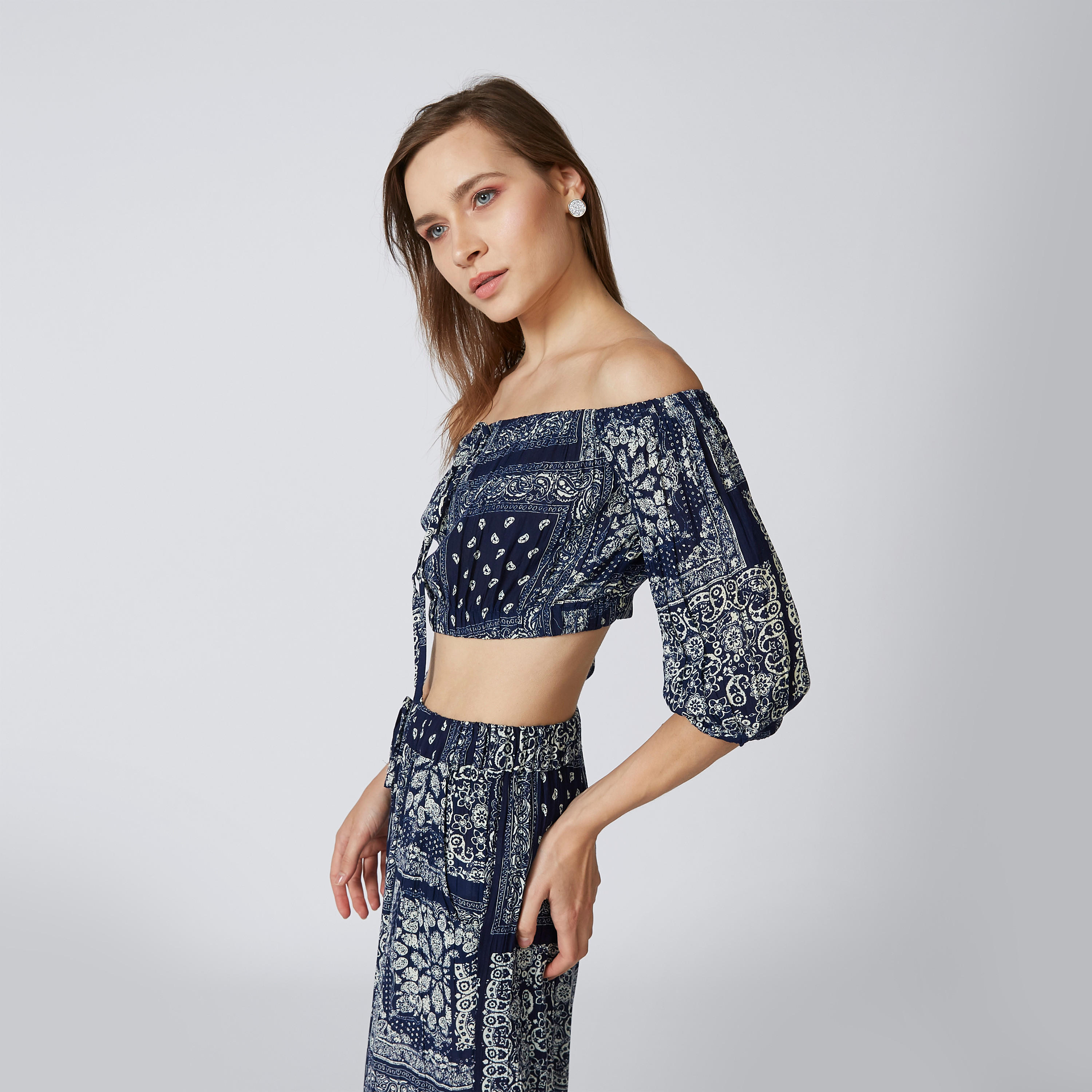 بلوزة قصيرة مكشوفة الأكتاف بأكمام 3/4 وطبعات-women-clothing-shirtsandblouses-blouses-image-4